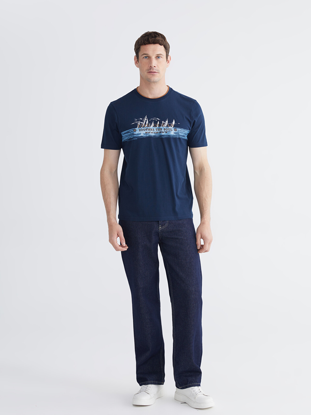 LCWAIKIKI Classic Man Navy T-shirt - S61656Z8-DWP | LC Waikiki