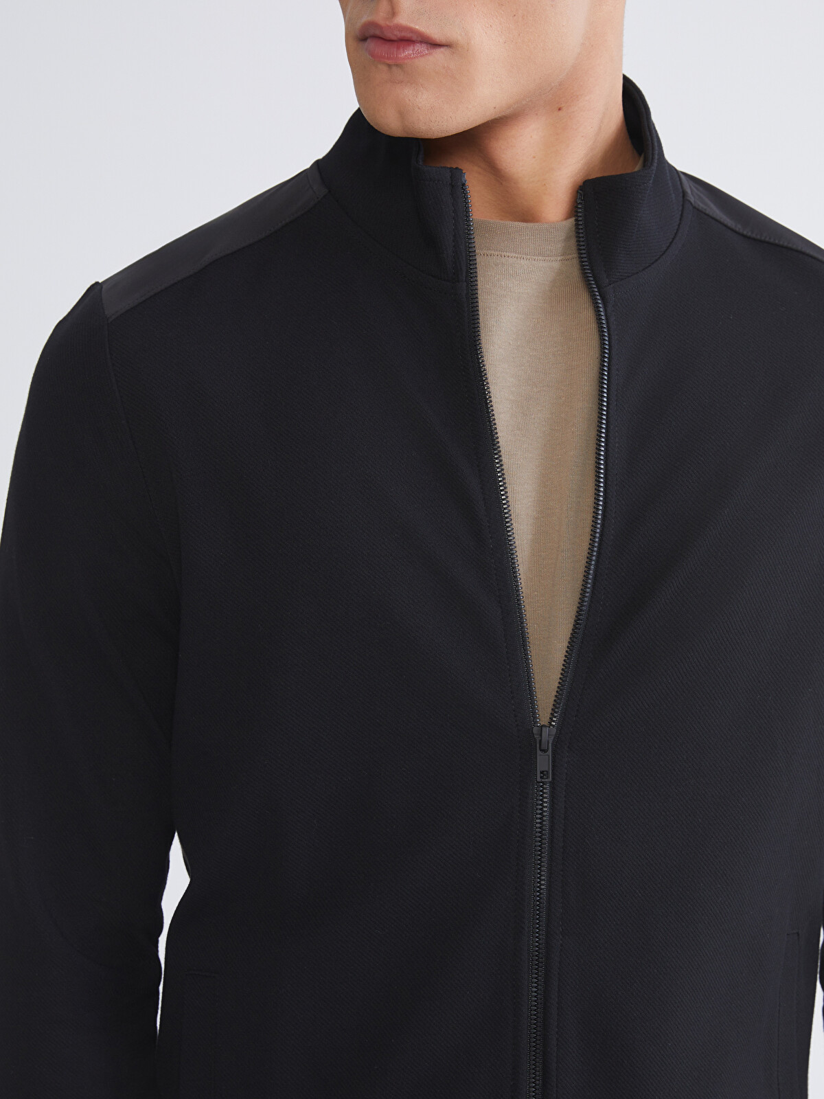 LCWAIKIKI Classic Men's High Neck Zip-Up Sweatshirt - S61729Z8-CVL