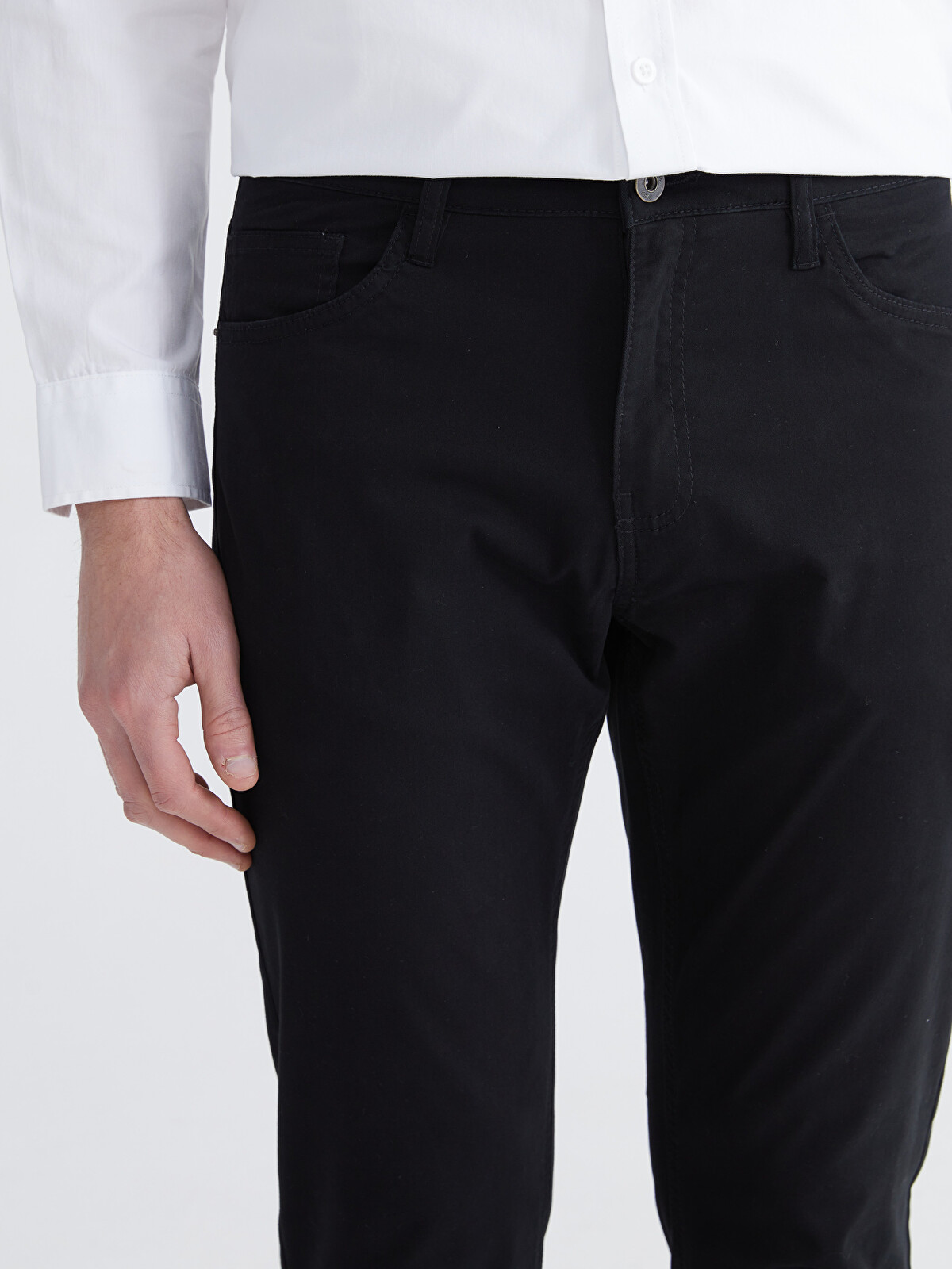 LCWAIKIKI Classic Slim Fit Gabardine Men's Chino Trousers