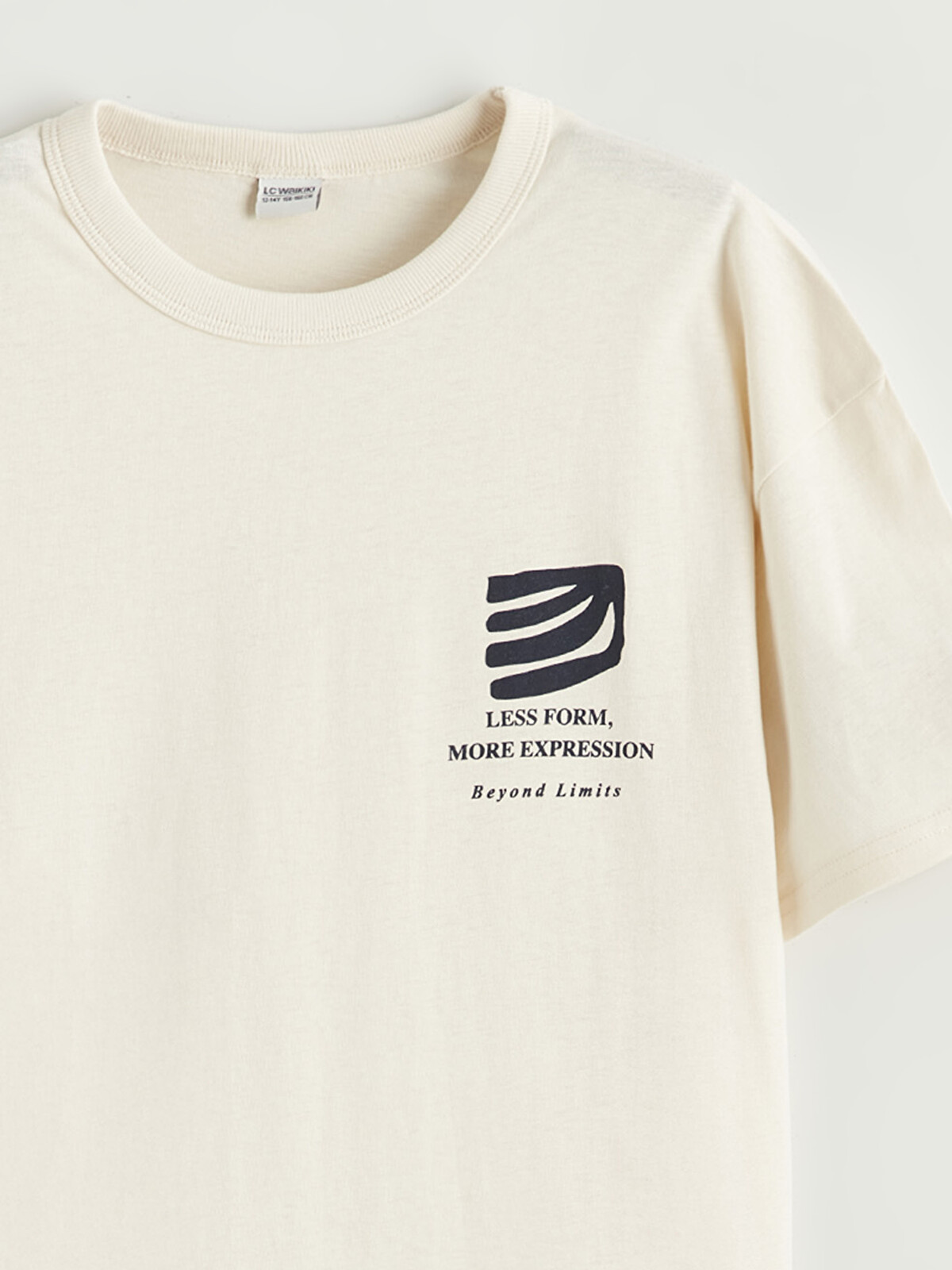 LCW Kids Printed Tee for the Young Gentleman - S62141Z4-FT0 - LC