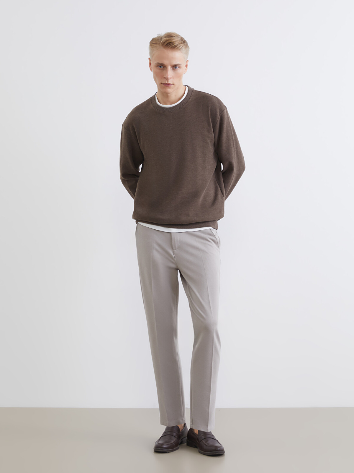 LCW Vision Men's Slim Fit Trousers - S63524Z8-GDP | LC Waikiki