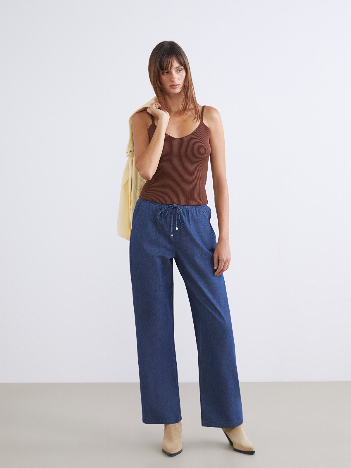 LCWAIKIKI Classic Elastic Waist Wide Leg Women's Jeans - S63841Z8