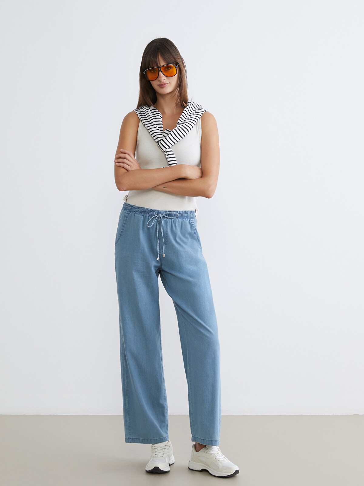 LCWAIKIKI Classic Elastic Waist Wide Leg Women's Jeans - S63848Z8