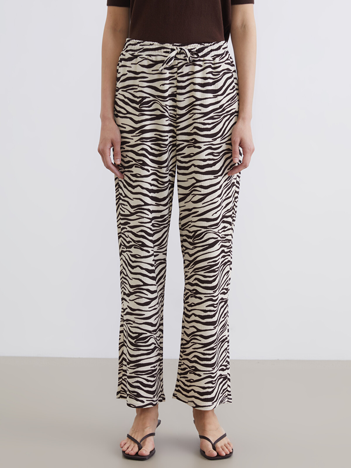 LCW Comfort Beli Lastikli Zebra Desenli Kadın Pantolon - S64398Z8
