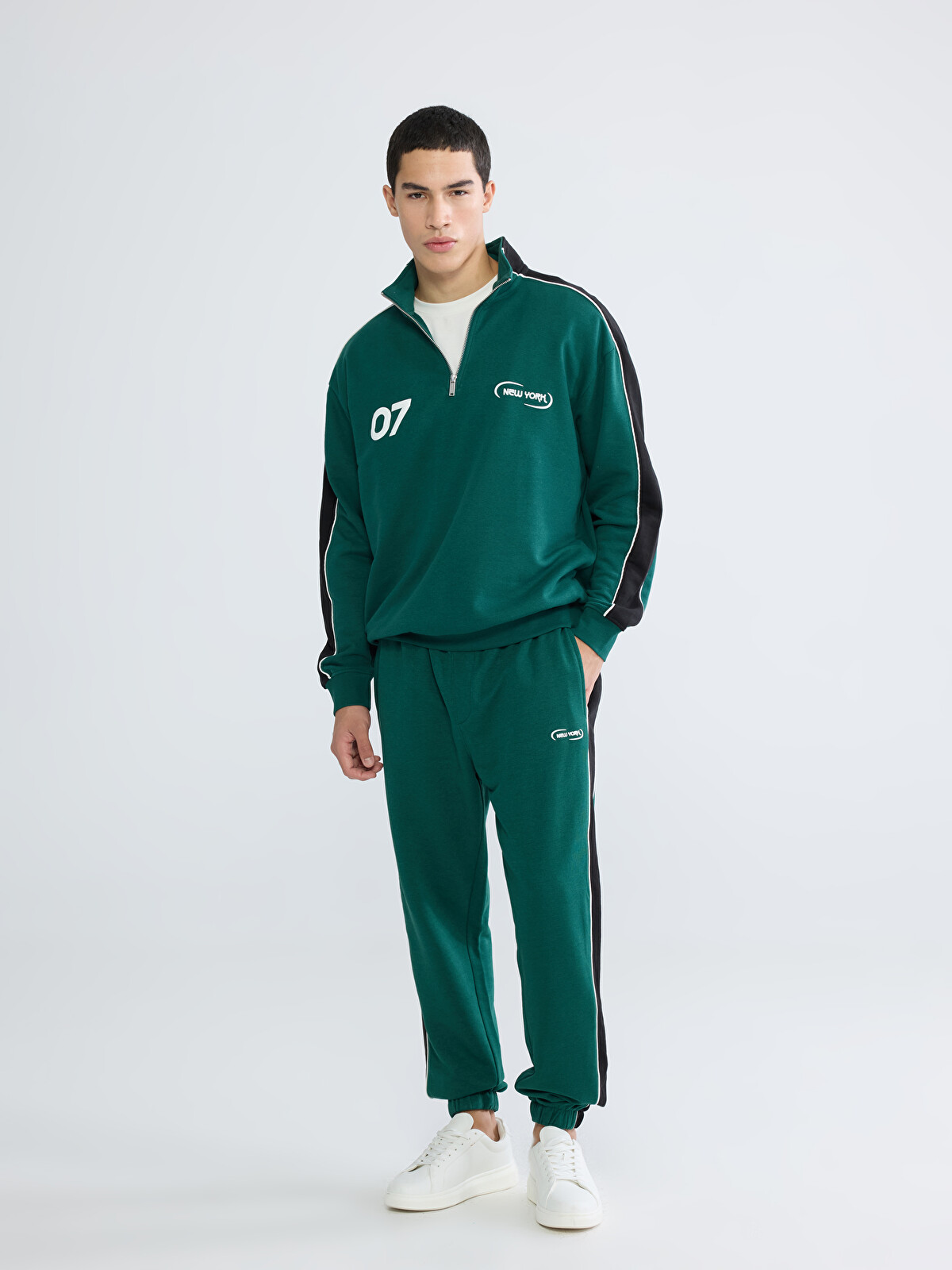 XSIDE Yeşil Dik Yaka NYC Baskılı Erkek Sweatshirt - S66505Z8-8WA | LCW
