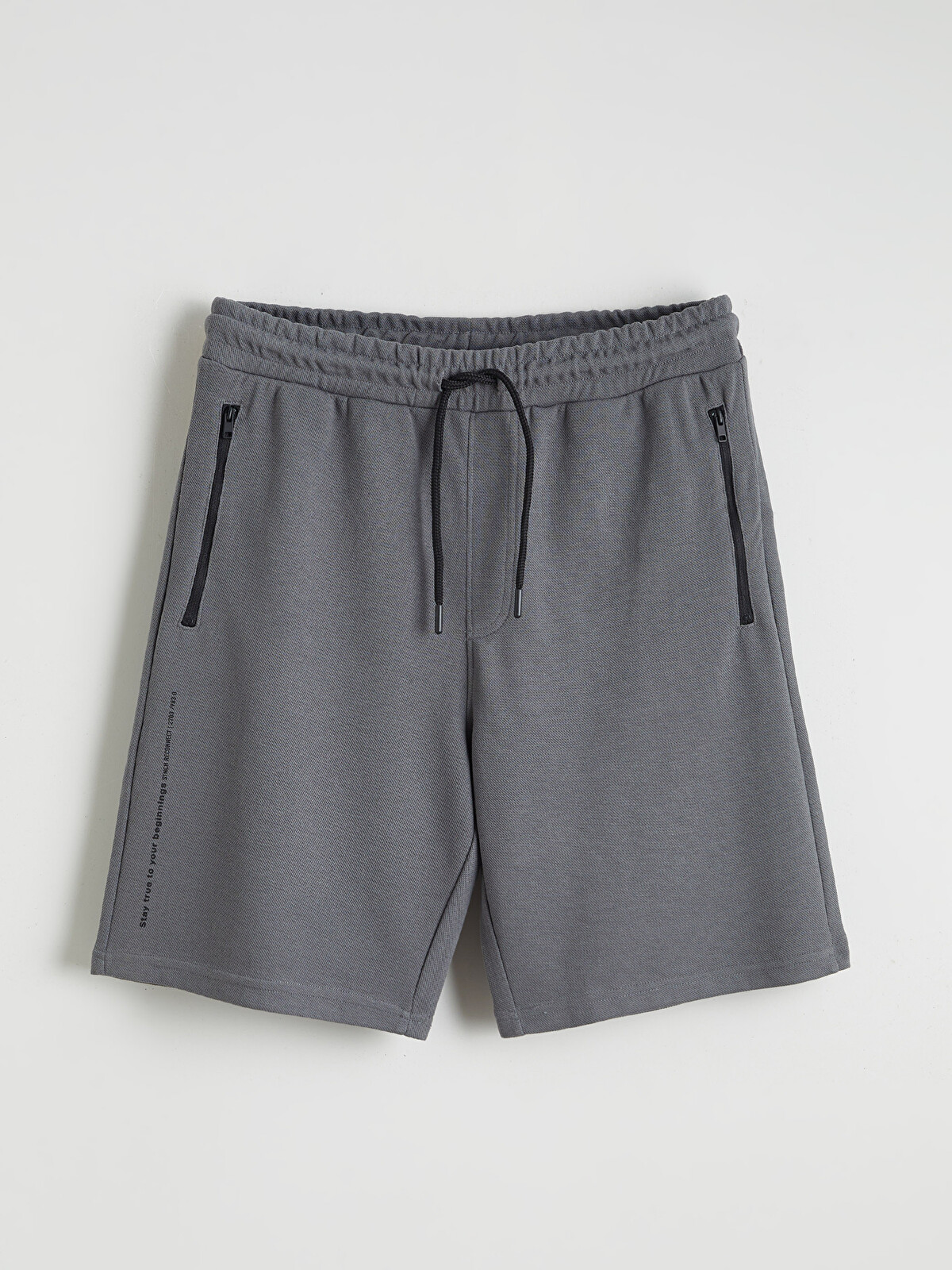 XSIDE Standard Fit Men's Shorts - S68163Z8-YRM | LC Waikiki