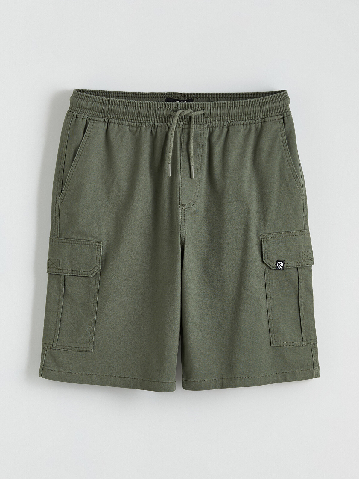 XSIDE Men's Gabardine Cargo Shorts in a Regular Fit. - S68213Z8