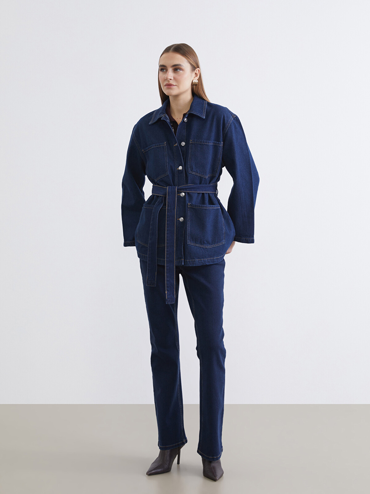 LCW STUDIO Women's Denim Jacket With A Shirt Collar - S68475Z8-309