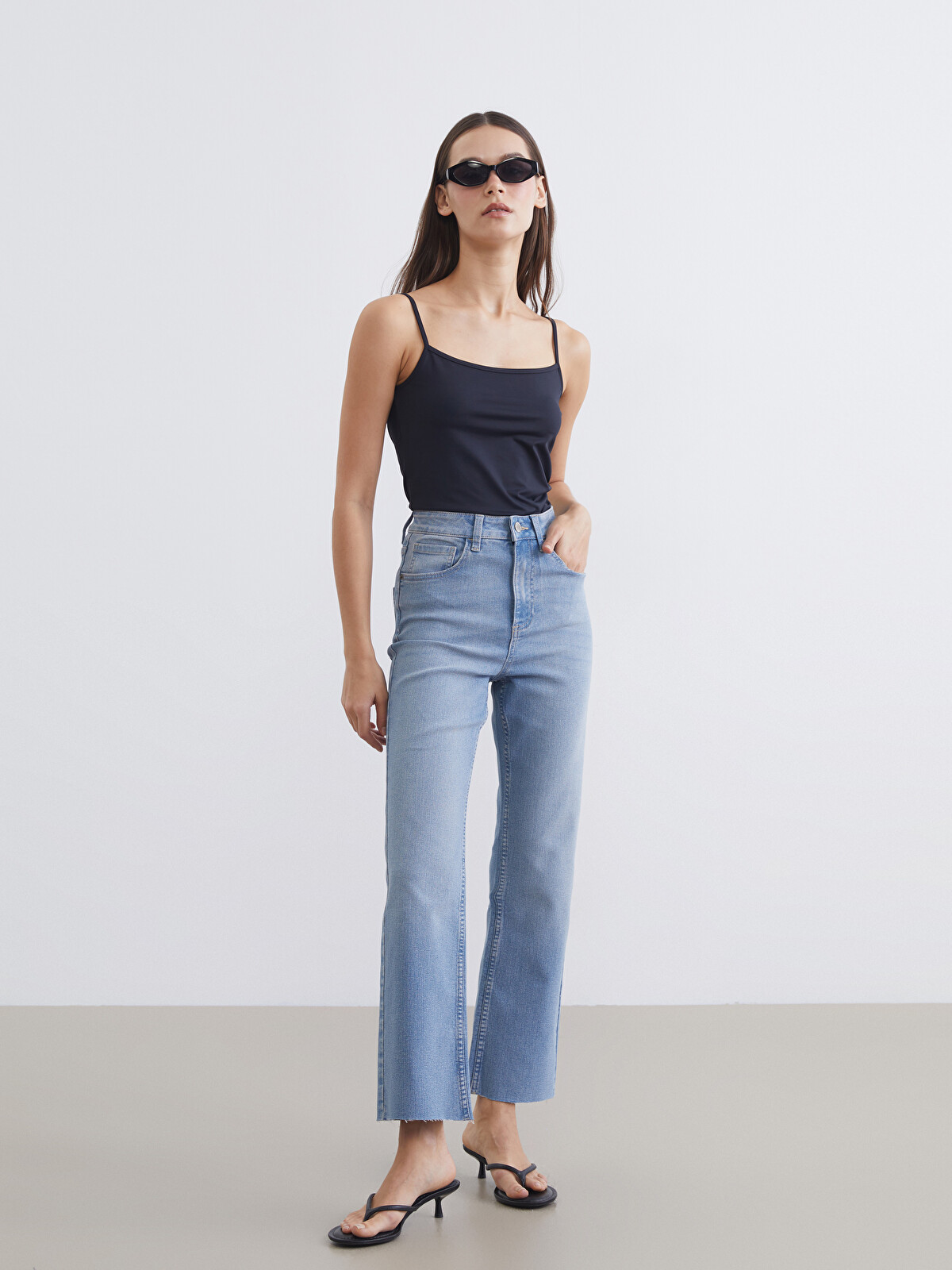 LCW Jeans Crop Flare Women's Jeans - S68767Z8-311 | LC Waikiki