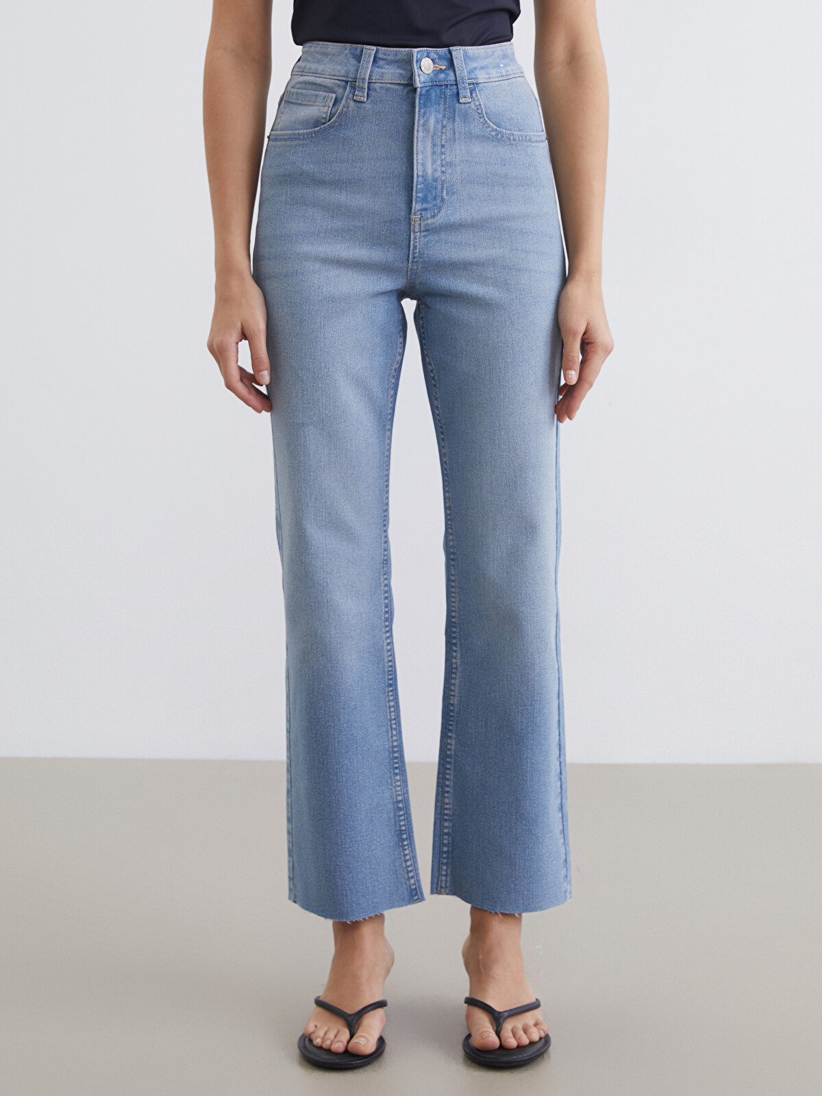 LCW Jeans Crop Flare Kadın Jean Pantolon - S68767Z8-311 | LC Waikiki