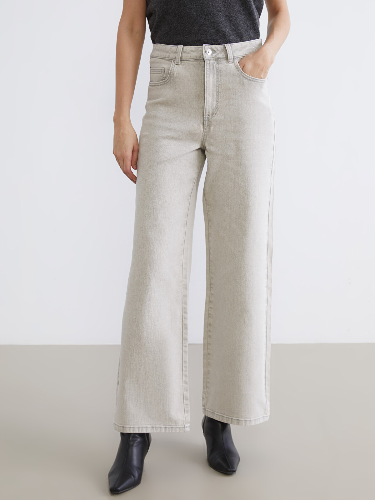 LCWAIKIKI Classic Women's Wide Leg Jean - S69184Z8-J0F | LC Waikiki