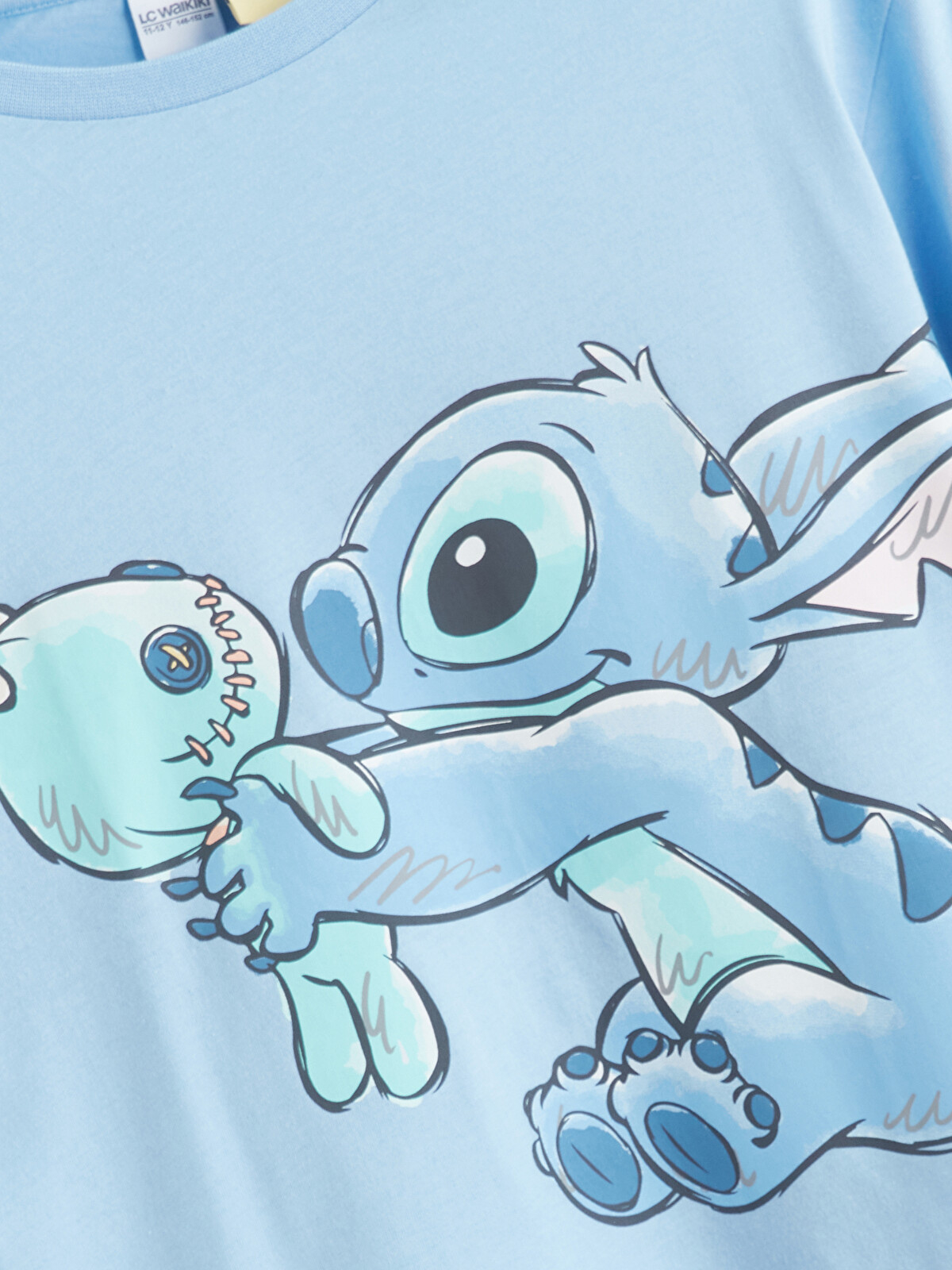 LCW Kids Mavi Bisiklet Yaka Stitch Baskılı Kız Çocuk Tişört