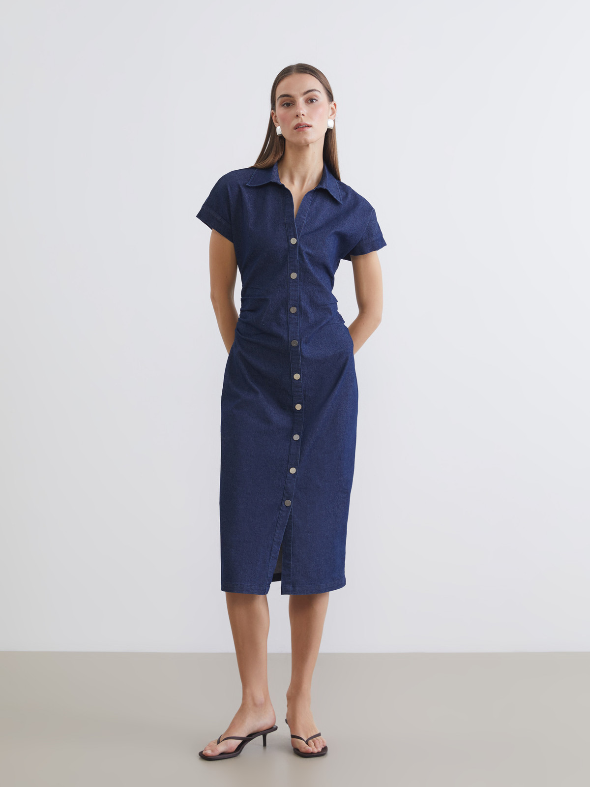 LCW STUDIO Shirt Collar Ruched Jean Dress - S6AS58Z8-309 | LC Waikiki