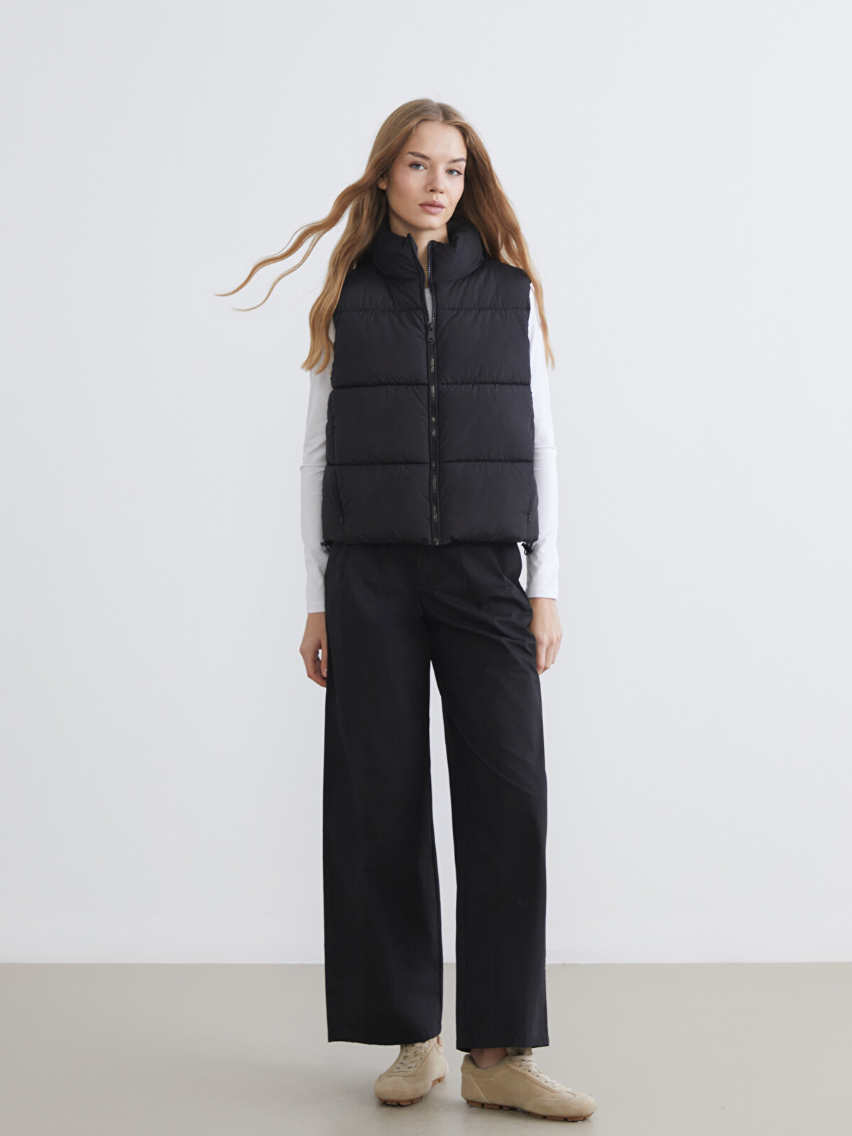 XSIDE Women's Stand-Up Collar Padded Vest - S6AT73Z8-CVL | LC Waikiki