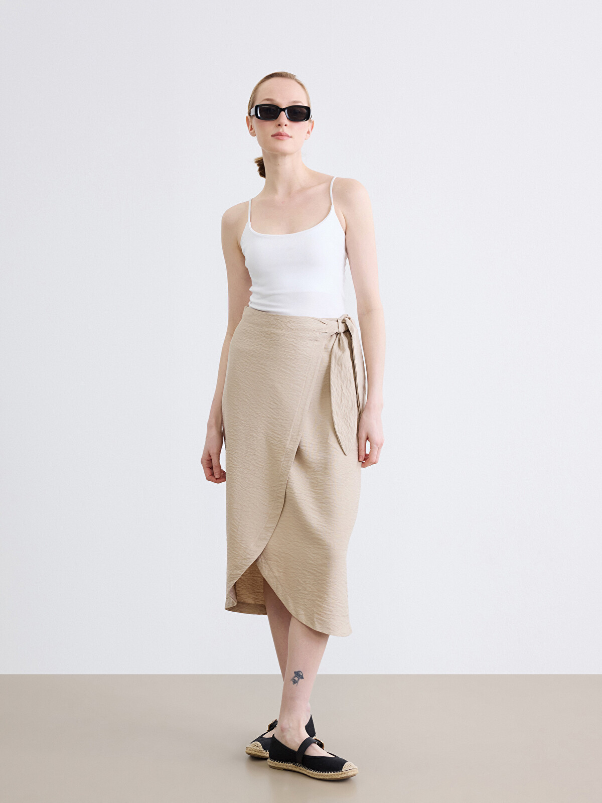 LCW EVERYDAY Elastic Waist Side Tie Women's Skirt - S6BF18Z8-CR8