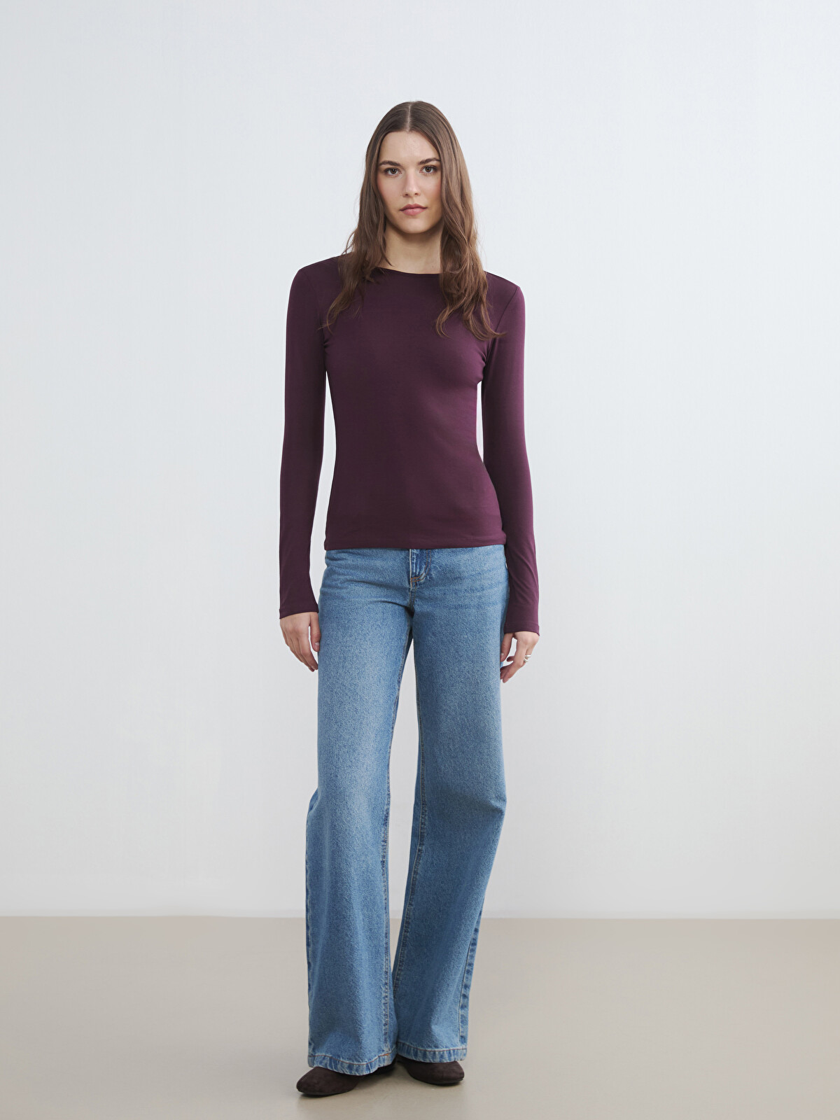 LCWAIKIKI Basic Bisiklet Yaka Kadın Tişört - S6BU64Z8-HNV | LC Waikiki