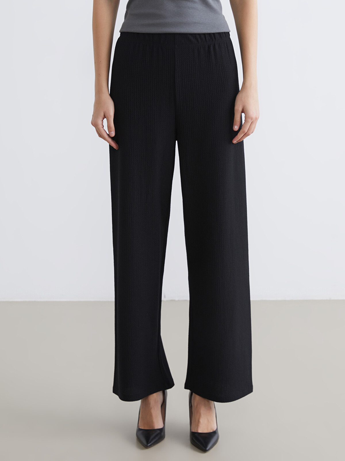 LCWAIKIKI Classic Elastic Waist Wide Leg Women's Trousers