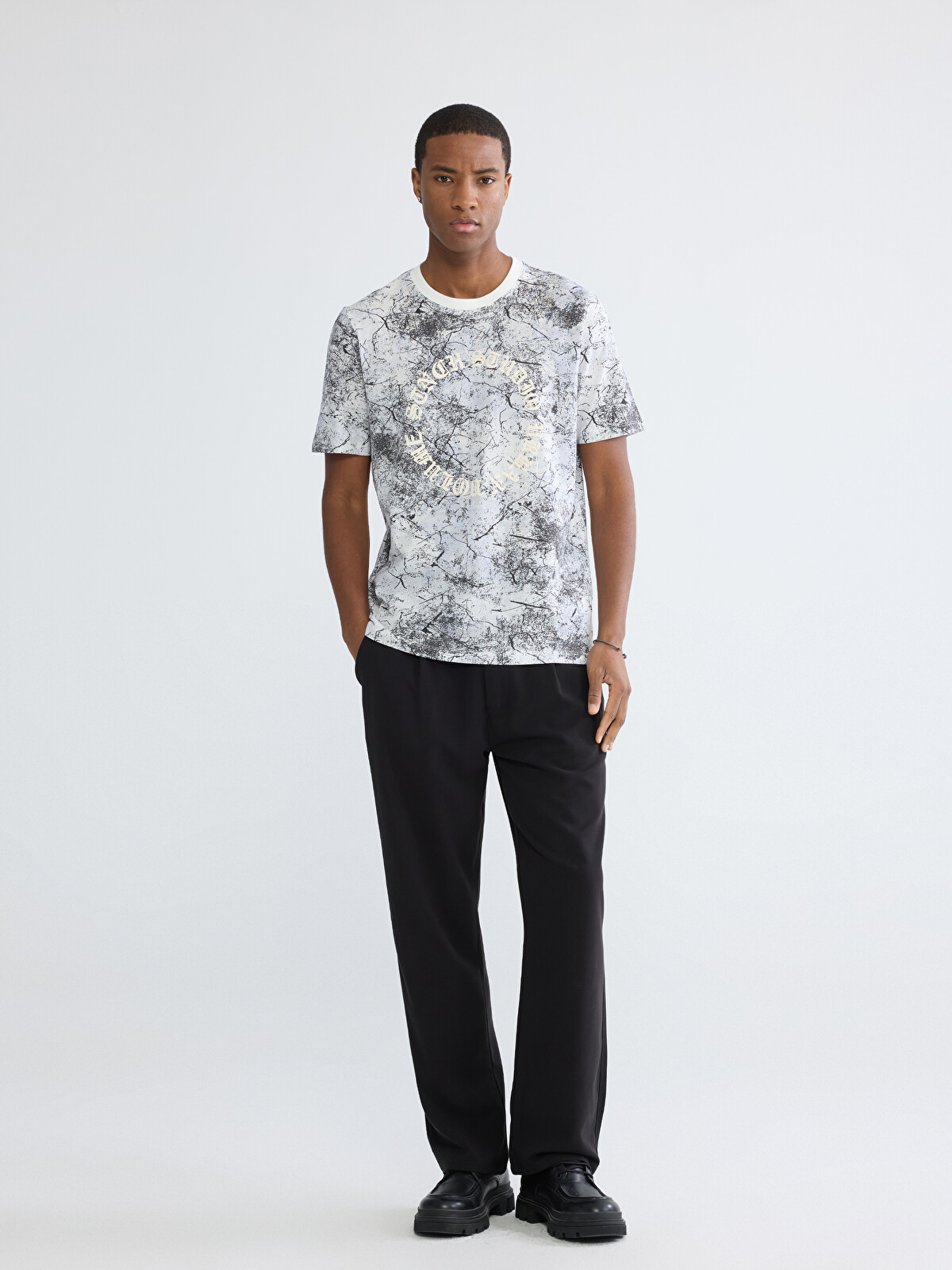 XSIDE Crew Neck Patterned Men's T-Shirt - S6CO24Z8-R9J - LC Waikiki