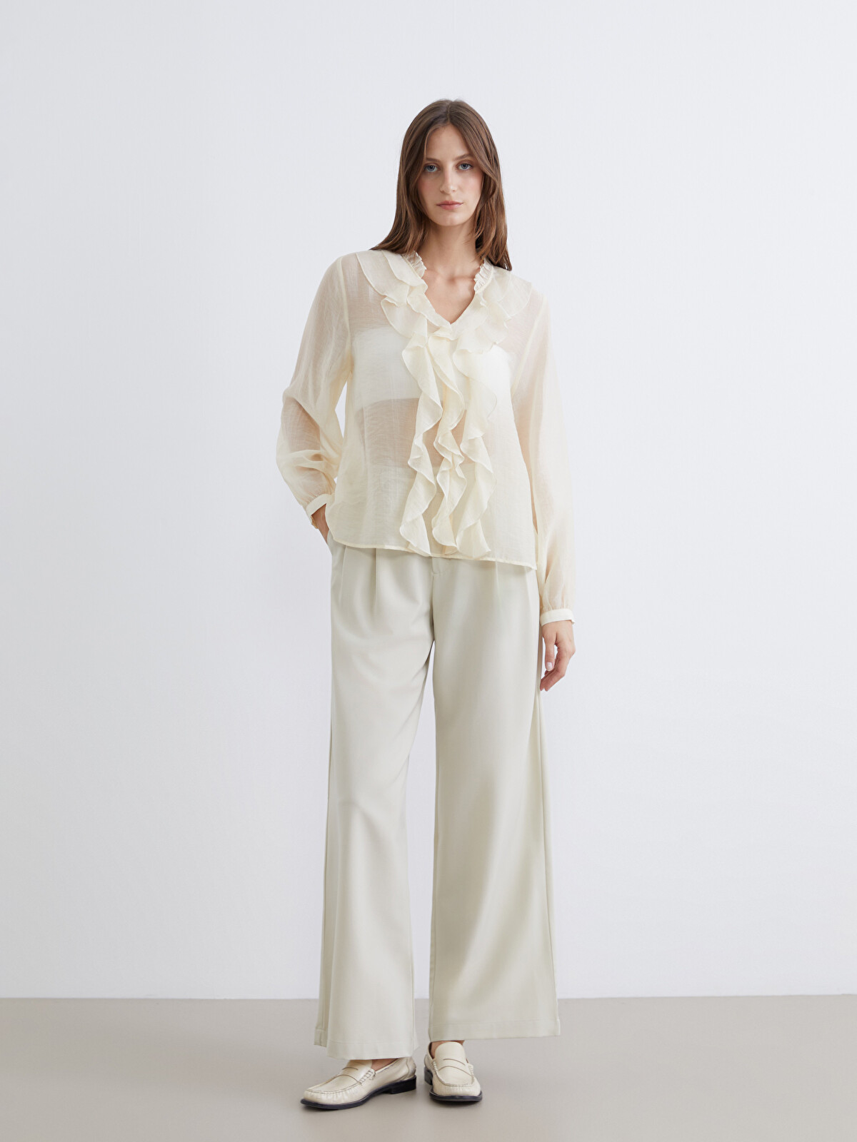 LCW EVERYDAY Women's V Neck Frilled Chiffon Blouse - S6CU16Z8-KXN