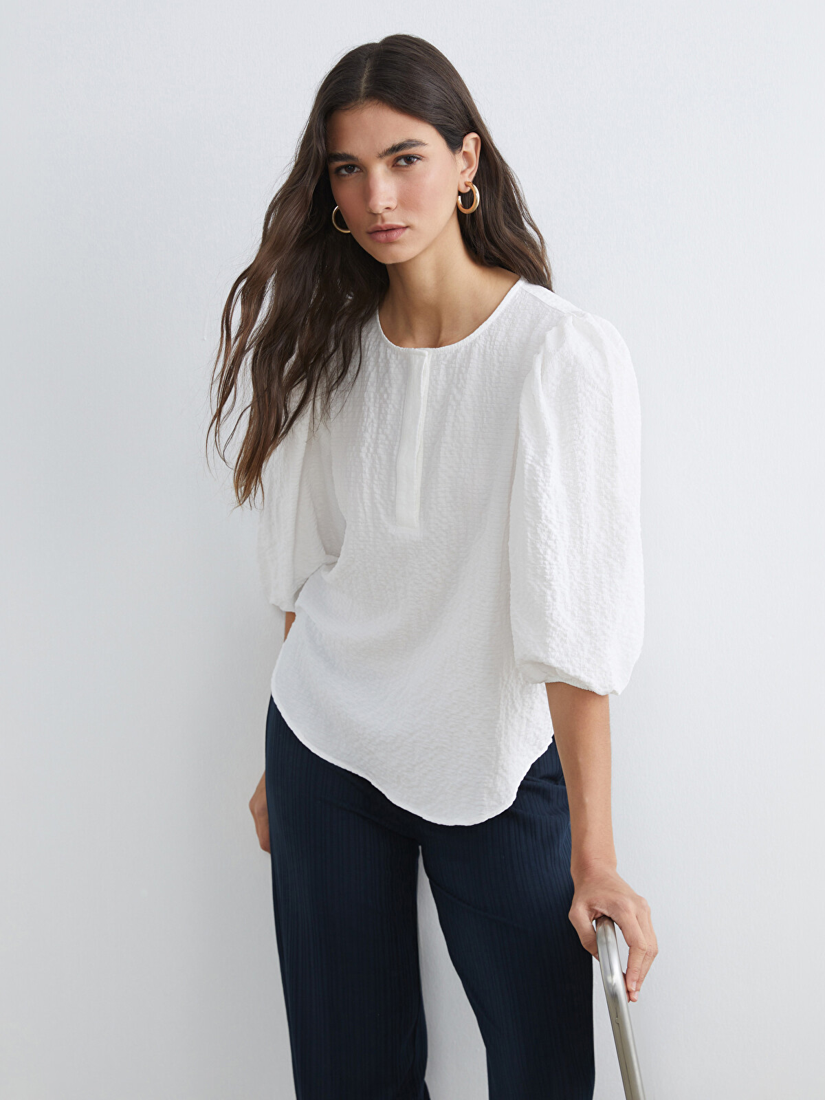 LCW STUDIO Crew Neck Textured Blouse - S6CU55Z8-R9J | LC Waikiki