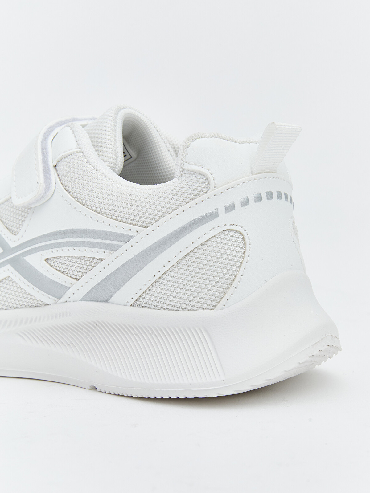 LCW STEPS Bağcık Ve Cırt Cırltı Kız Çocuk Spor Ayakkabı - S6DC62Z4
