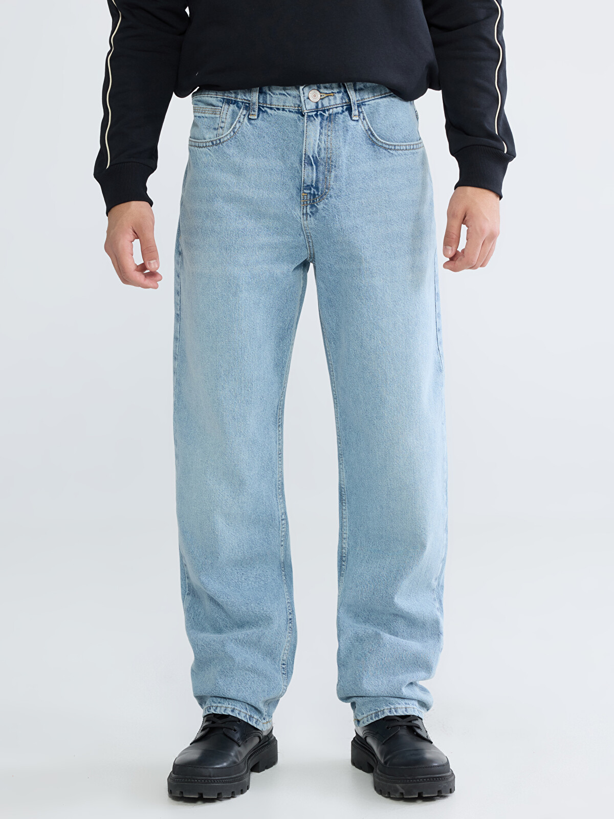 LCW Jeans İndigo Denim Düz Baggy Fit Normal Bel Geniş Paça Erkek