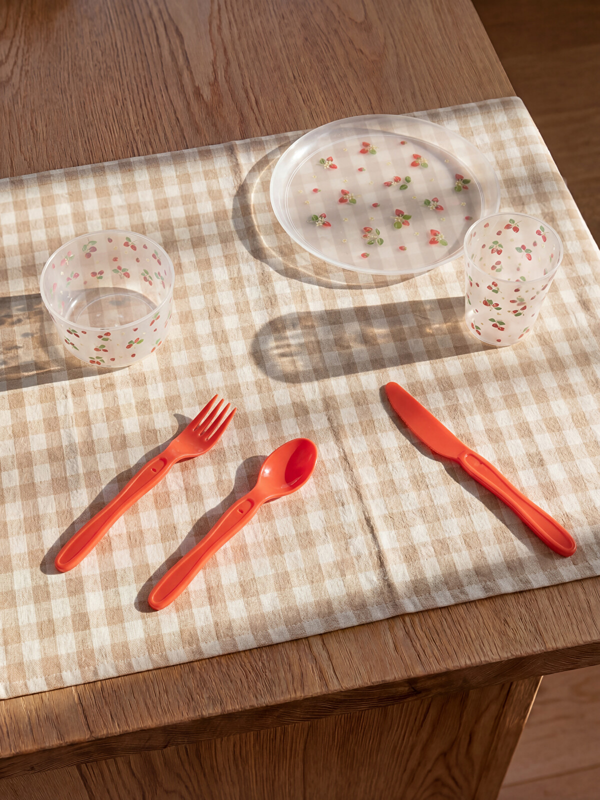 LCW HOME Plastik Servis Gereçleri Seti - S6EG84Z8-F9C | LC Waikiki