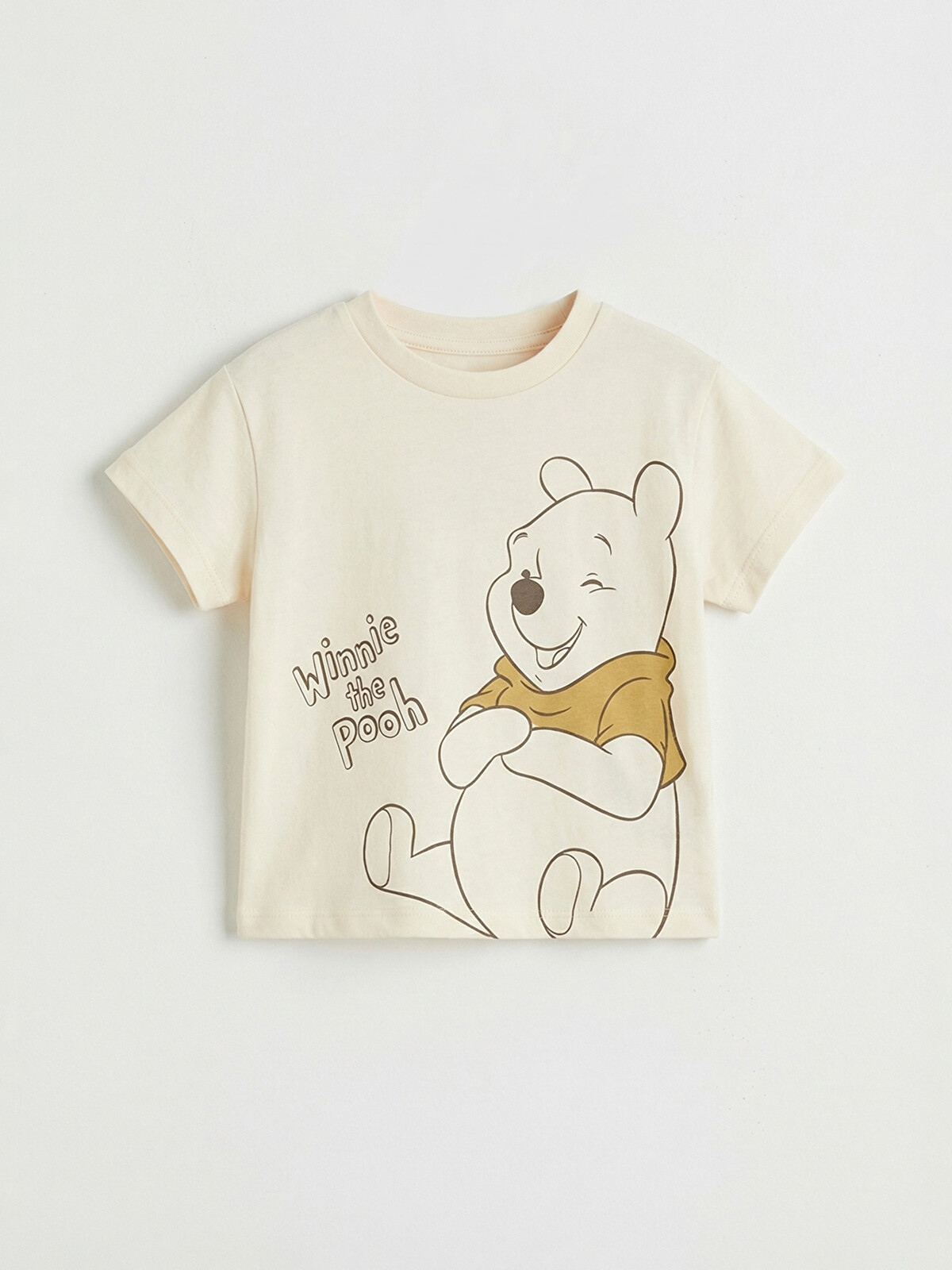 LCW baby Ekru Winnie the Pooh Baskılı Erkek Bebek Tişört