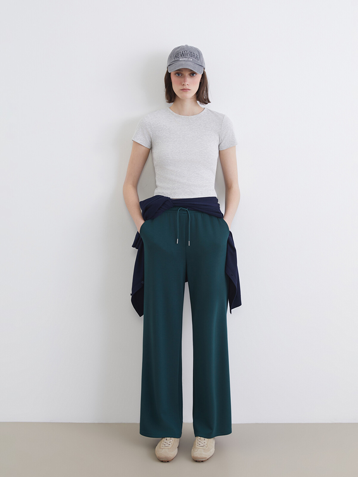 XSIDE Women's Straight Wide Leg Sweatpants - S6ES05Z8-8WA - LC Waikiki