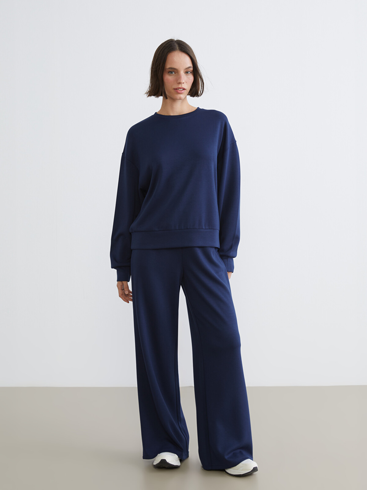 XSIDE Women's Straight Wide Leg Sweatpants - S6ES05Z8-ZEL | LC Waikiki