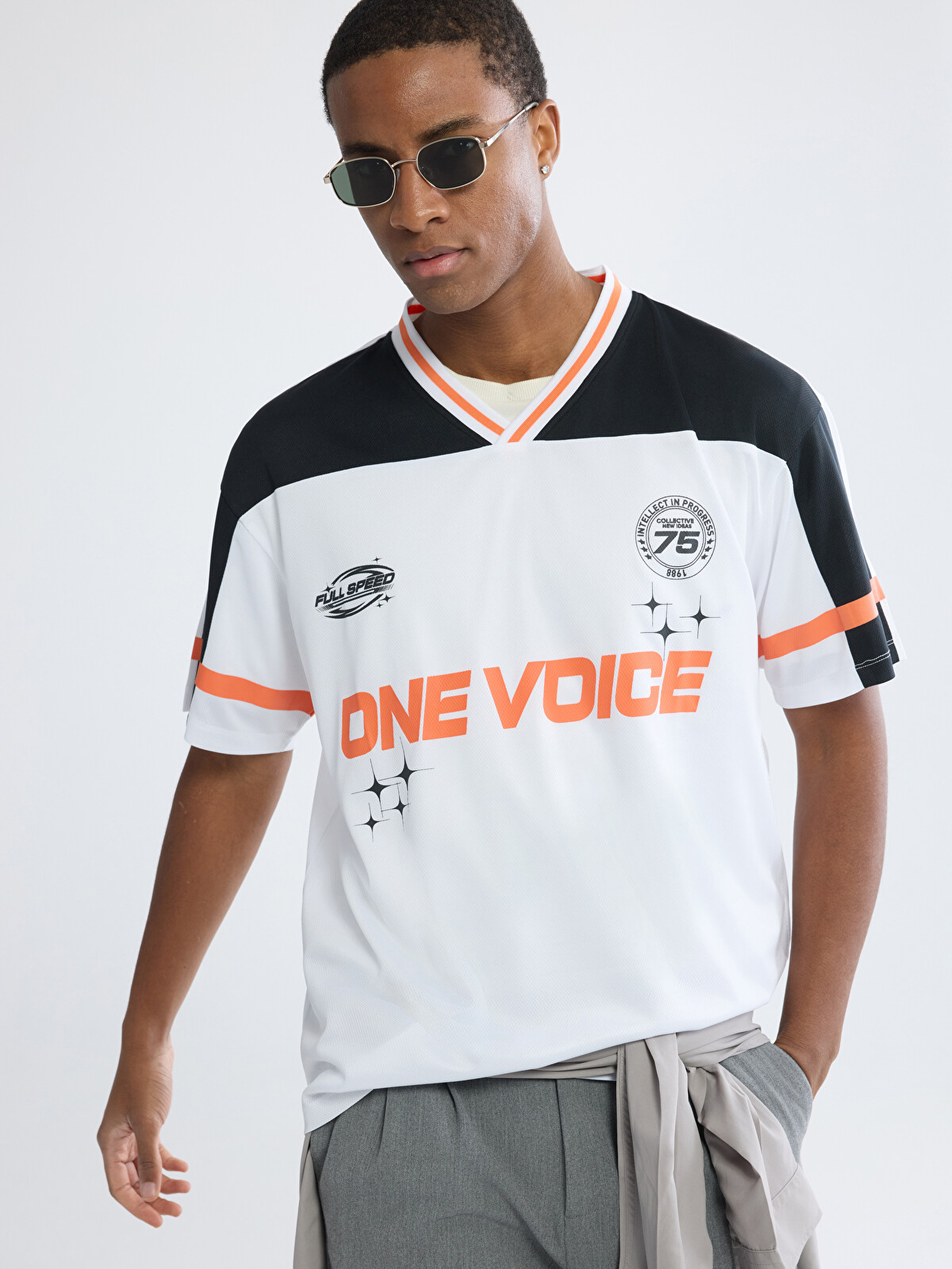 XSIDE Tricou Oversize Imprimat cu Decolteu în V pentru Bărbați