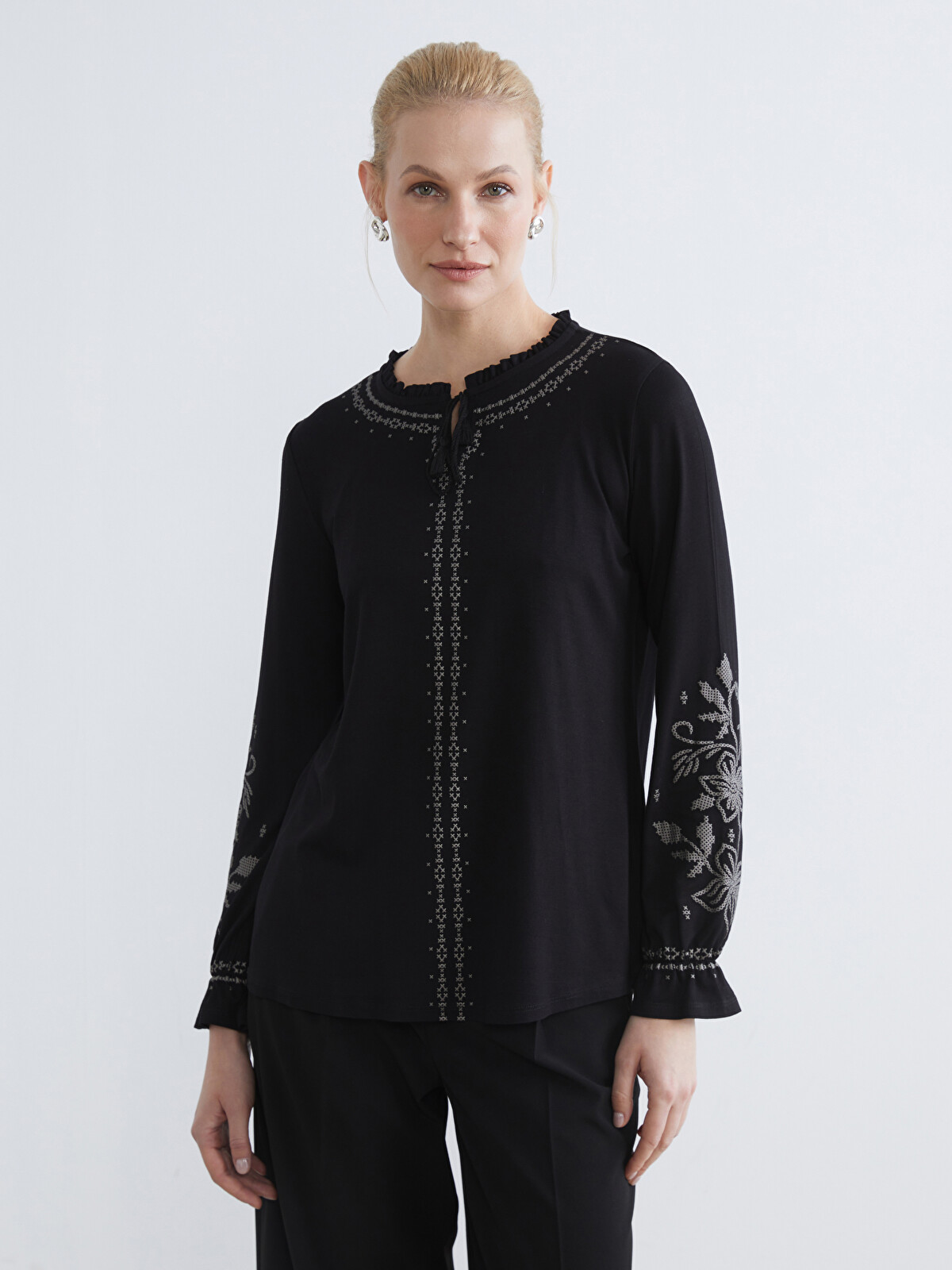 LCW Grace Tie Neck Frilled Patterned Blouse - S6FR39Z8-CVL | LC