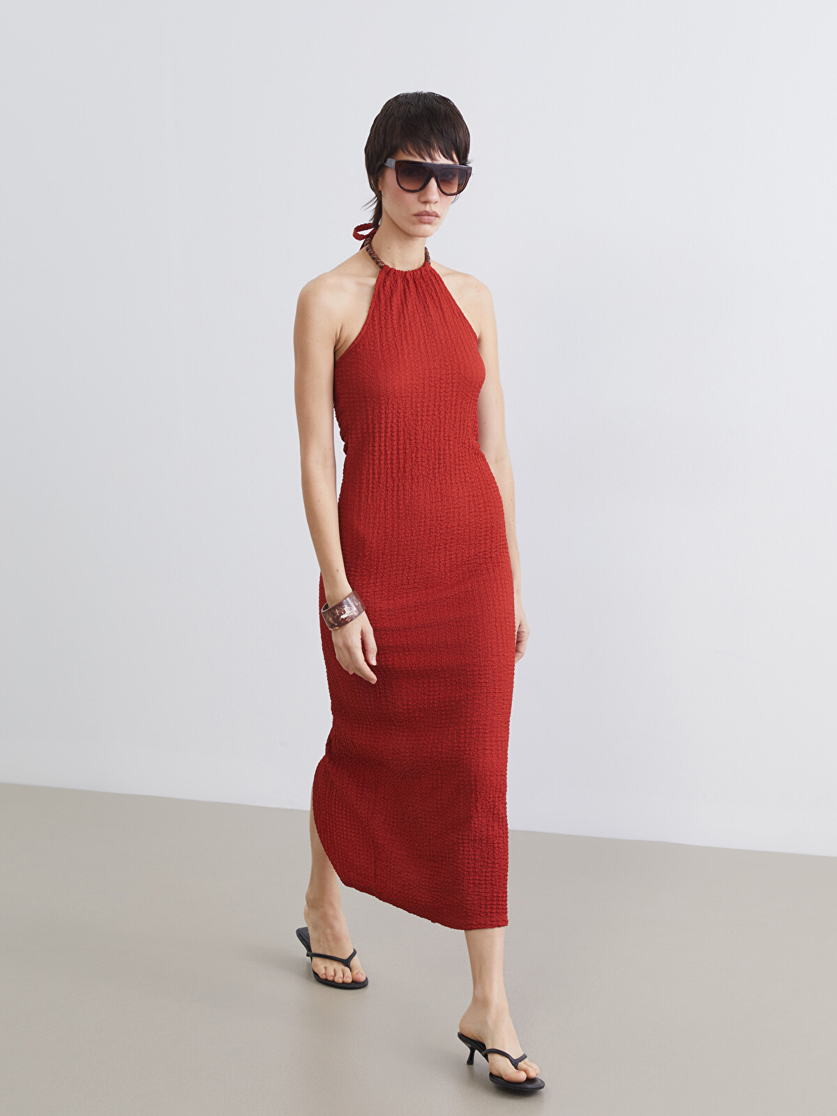 LCW Vision Halter Neck Textured Dress - S6H284Z8-GXS | LC Waikiki