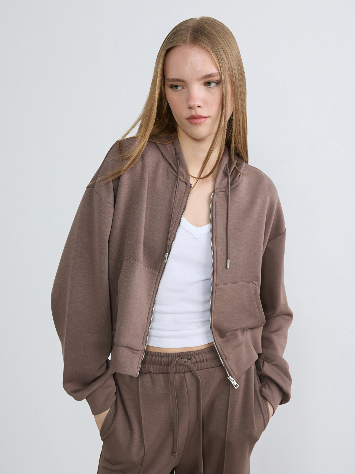 XSIDE Kahverengi Kapüşonlu Soft Touch Kadın Fermuarlı Sweatshirt