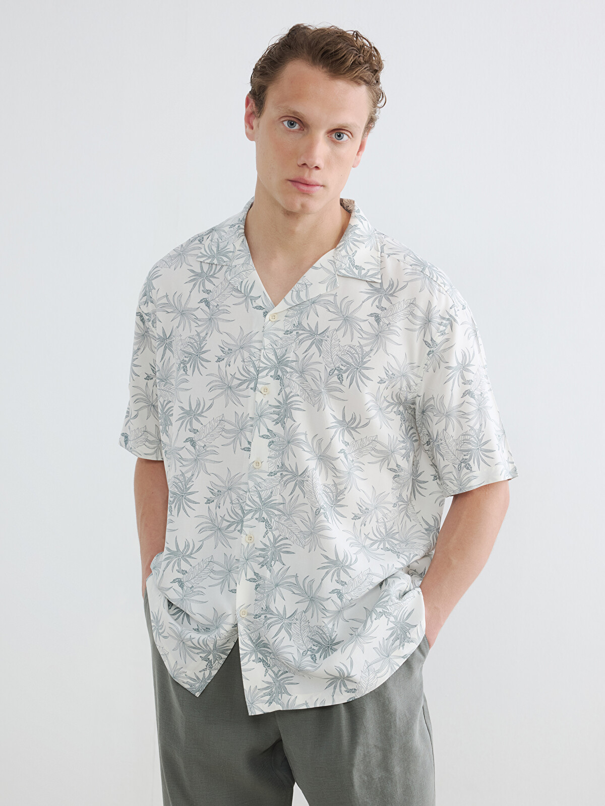 LCW Vision Regular Fit Patterned Men's Shirt - S6HF89Z8-LS5 | LC
