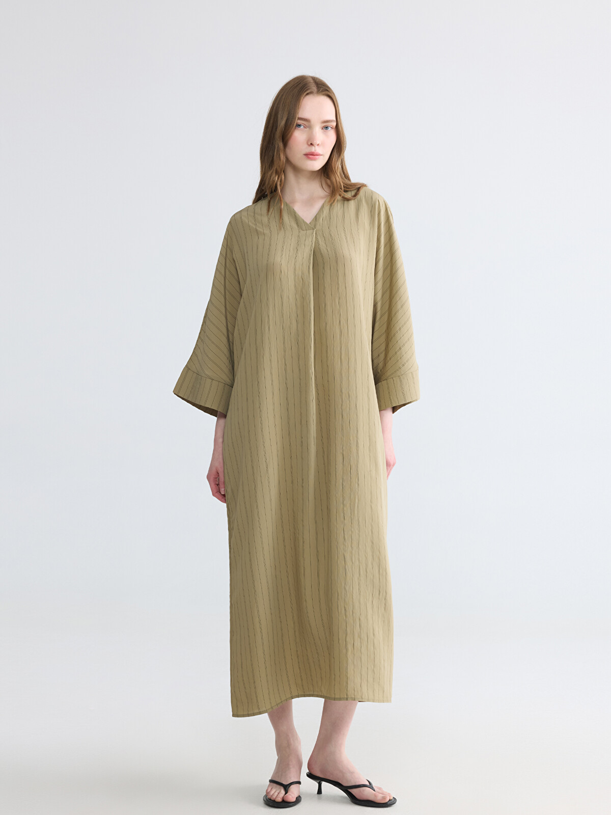 やまと LCW Modest V Yaka Çizgili Oversize Elbise - S6I597Z8-LFT | LC Waikiki