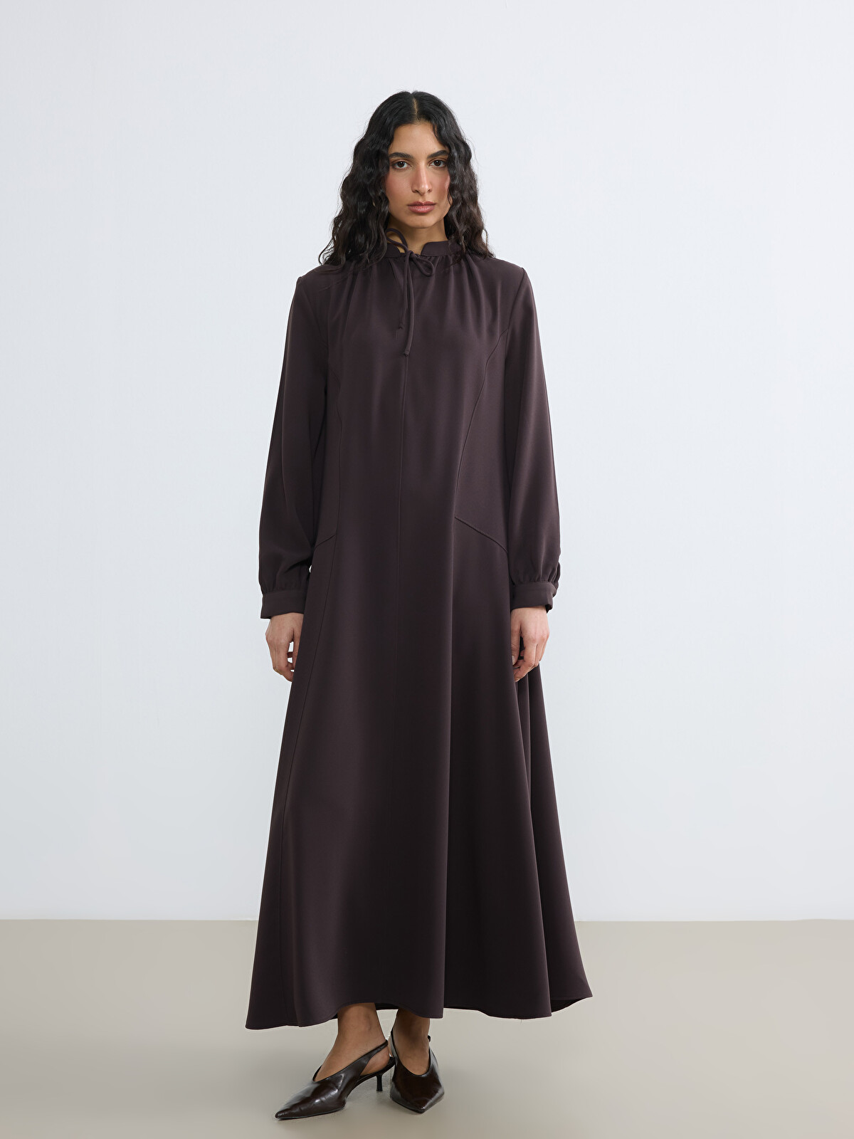 ジーロング LCW Modest Tie-Neck Ruched Crepe Dress - S6IE89Z8-ZRR | LC Waikiki