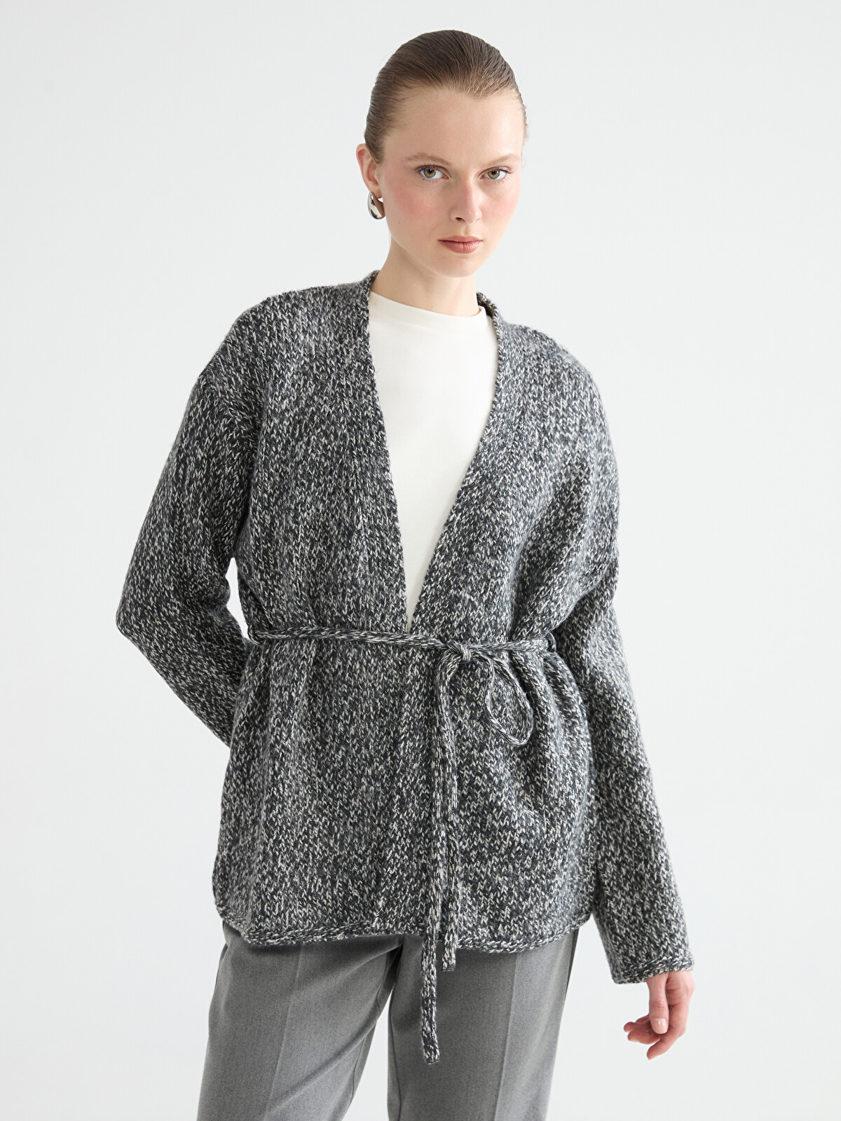 LCWAIKIKI Classic Shawl Collar Patterned Women's Knitwear Cardigan