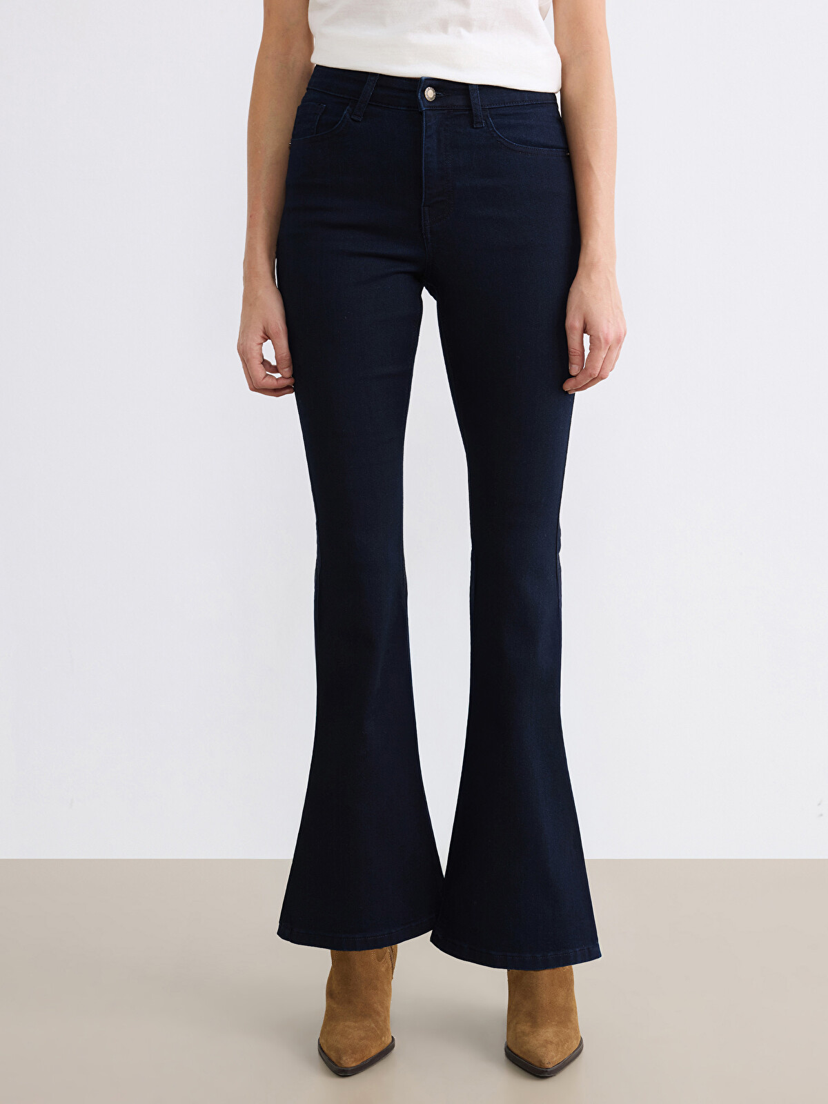 LCW Jeans Lacivert Yüksek Bel Mars Flare Kadın Jean Pantolon