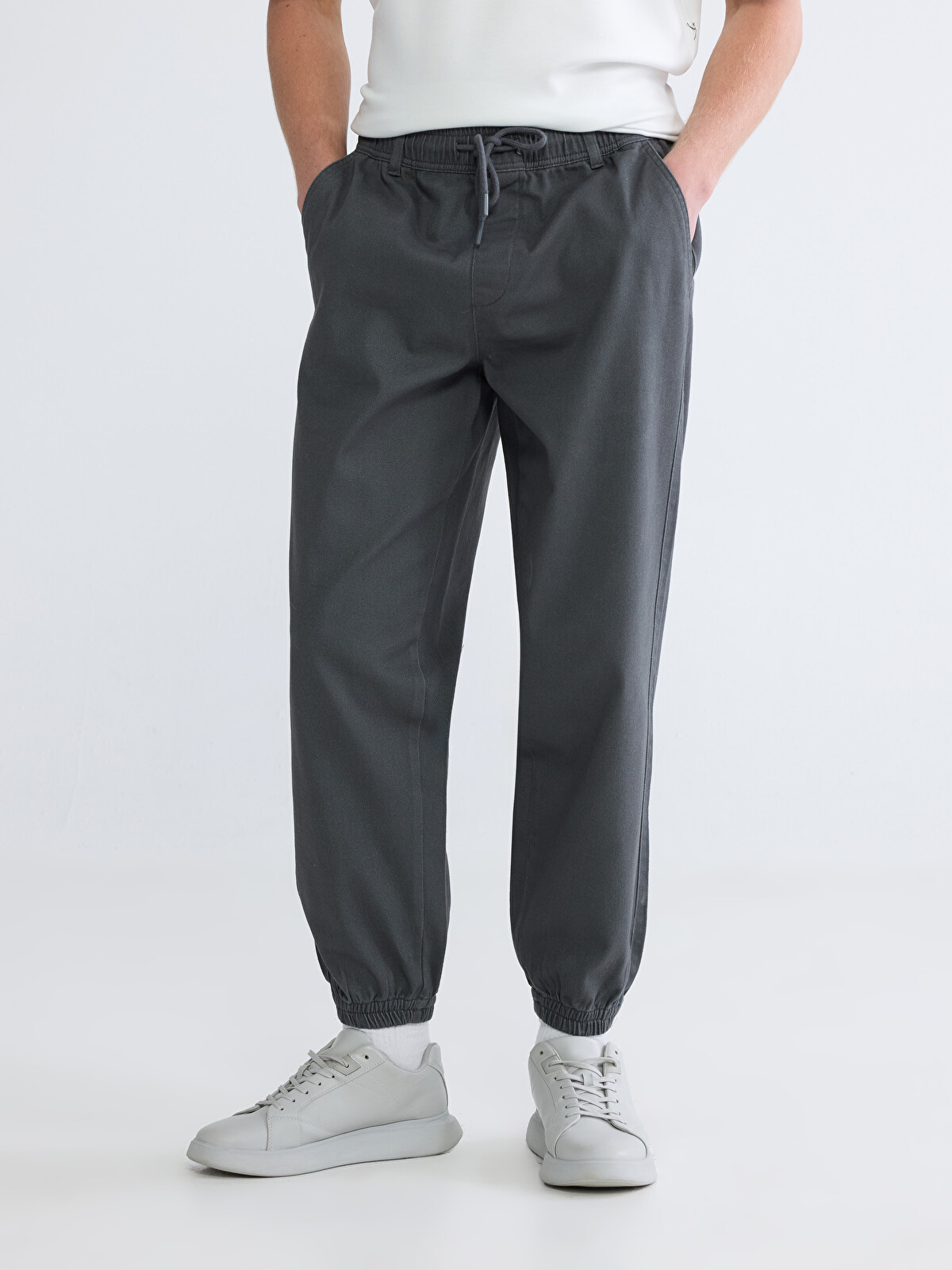 XSIDE Standard Fit Men's Jogger Trousers - S6J831Z8-SDU | LC Waikiki