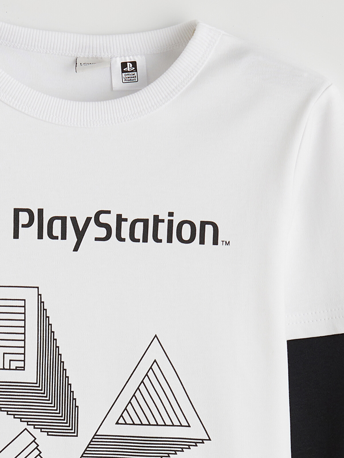 LCW Kids Beyaz Bisiklet Yaka Playstation Baskılı Erkek Çocuk