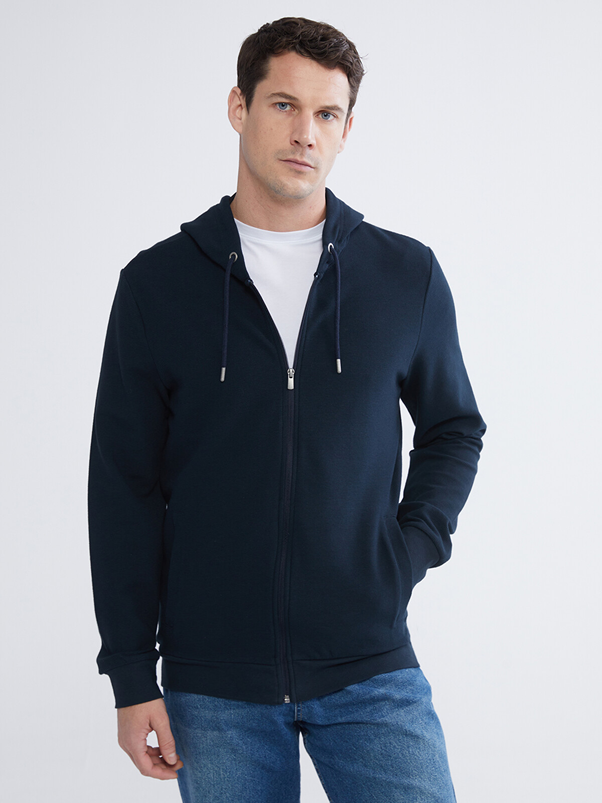 LCWAIKIKI Classic Lacivert Kapüşonlu Erkek Fermuarlı Sweatshirt