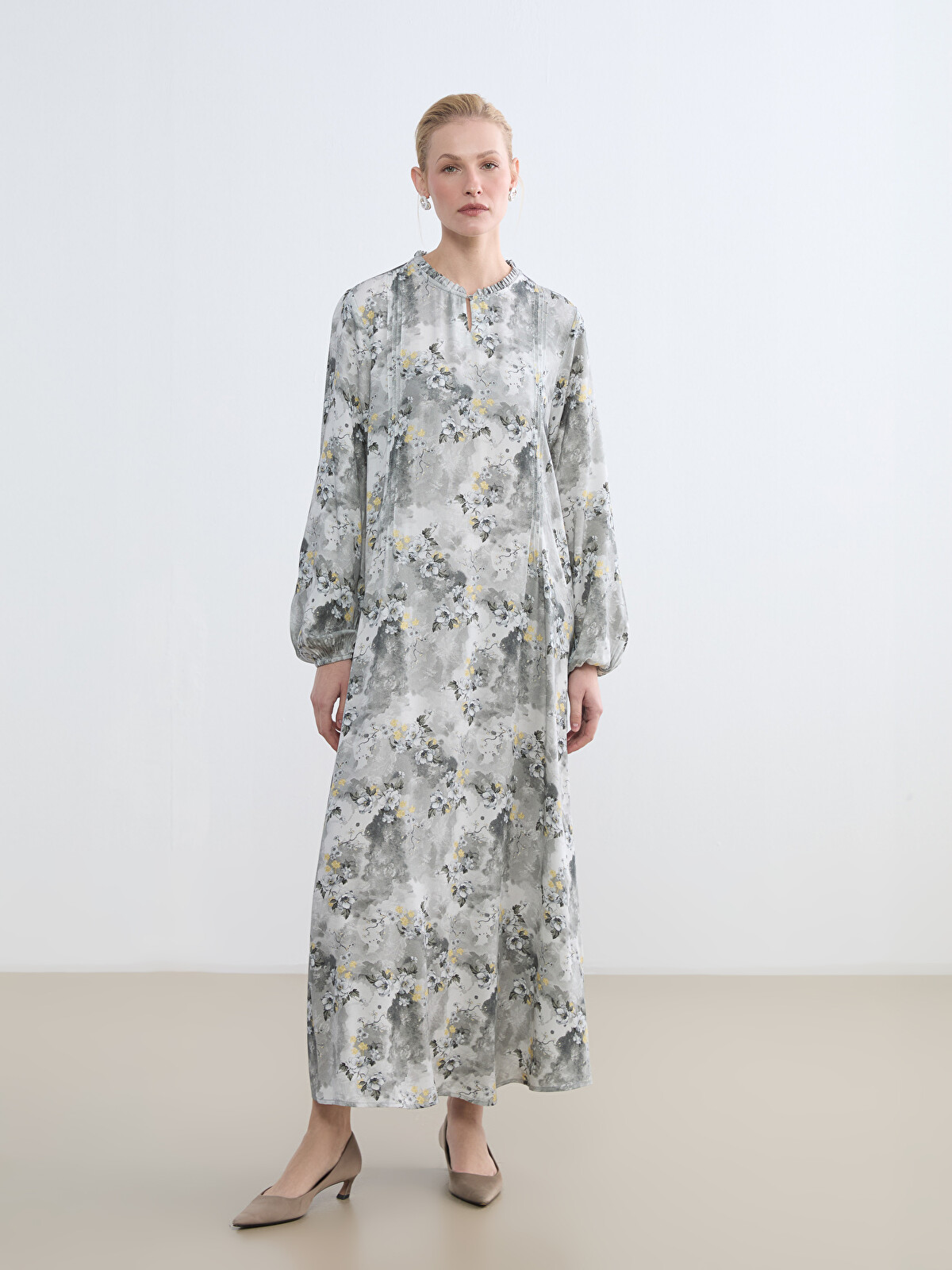 LCW Grace Robe Florale Avec Un Col Officier À Volants. - S6K053Z8