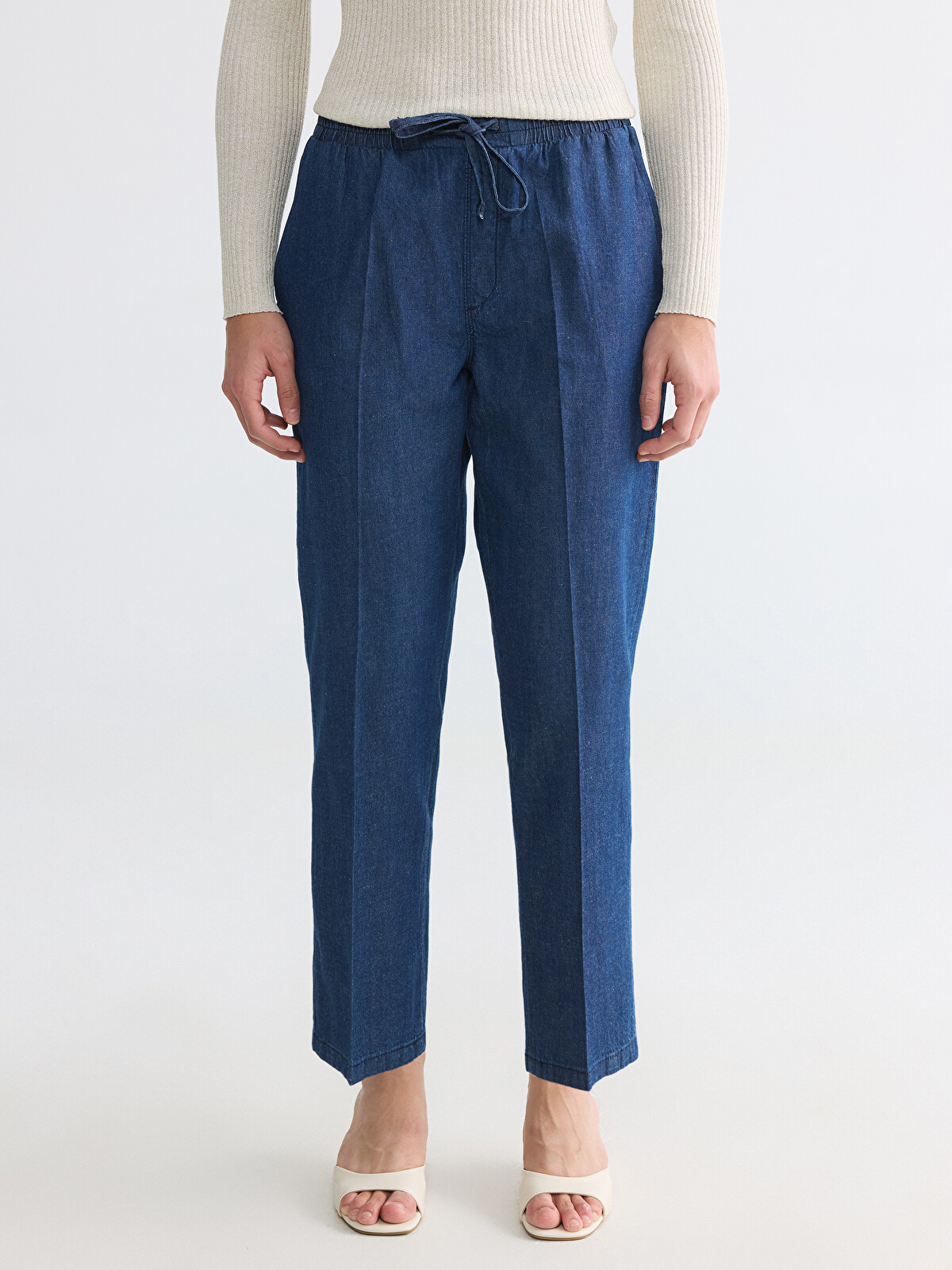 LCWAIKIKI Classic İndigo Carrot Fit Keten Karışımlı Kadın Jean