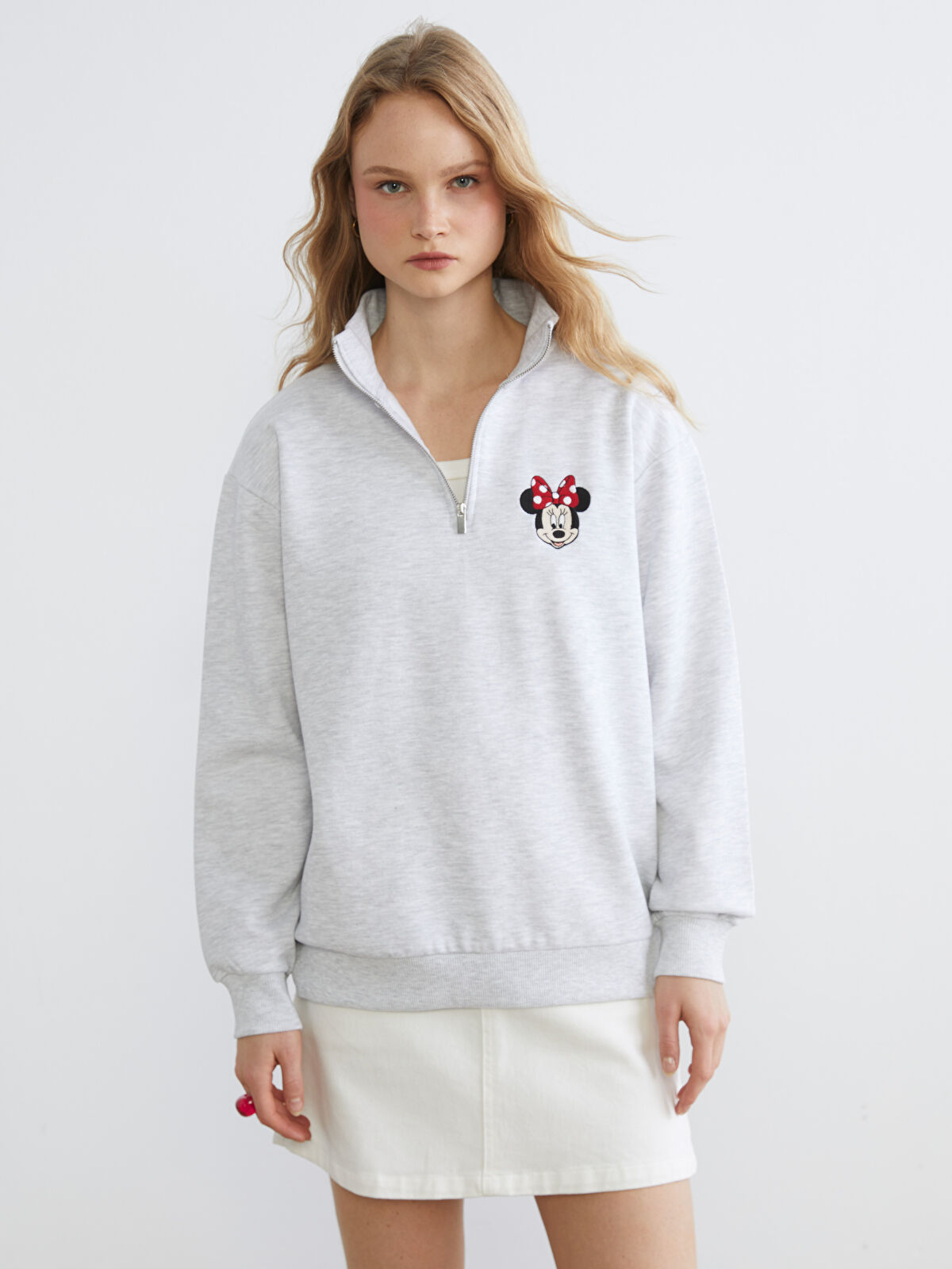 XSIDE Minnie Mouse Nakışlı Oversize Kadın Sweatshirt -S6KI43Z8-LAL