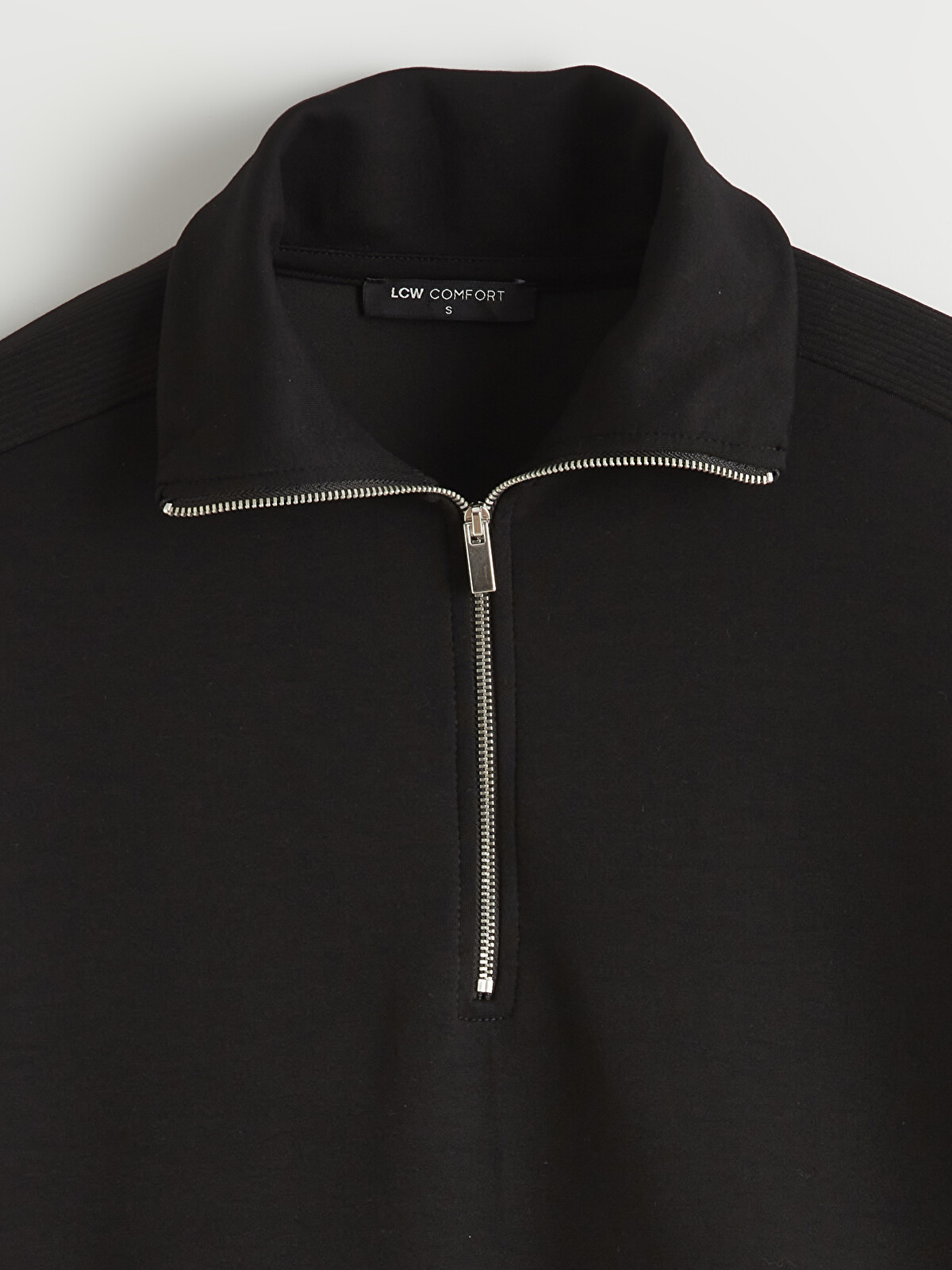 LCW Comfort Siyah Dik Yaka Kadın Fermuarlı Sweatshirt - S6KJ68Z8