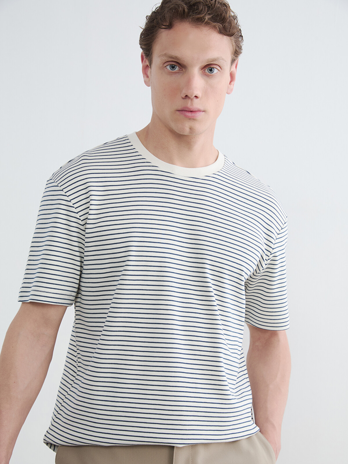 LCW Vision Crew Neck Striped Men's T-shirt - S6KL85Z8-LFC | LC Waikiki