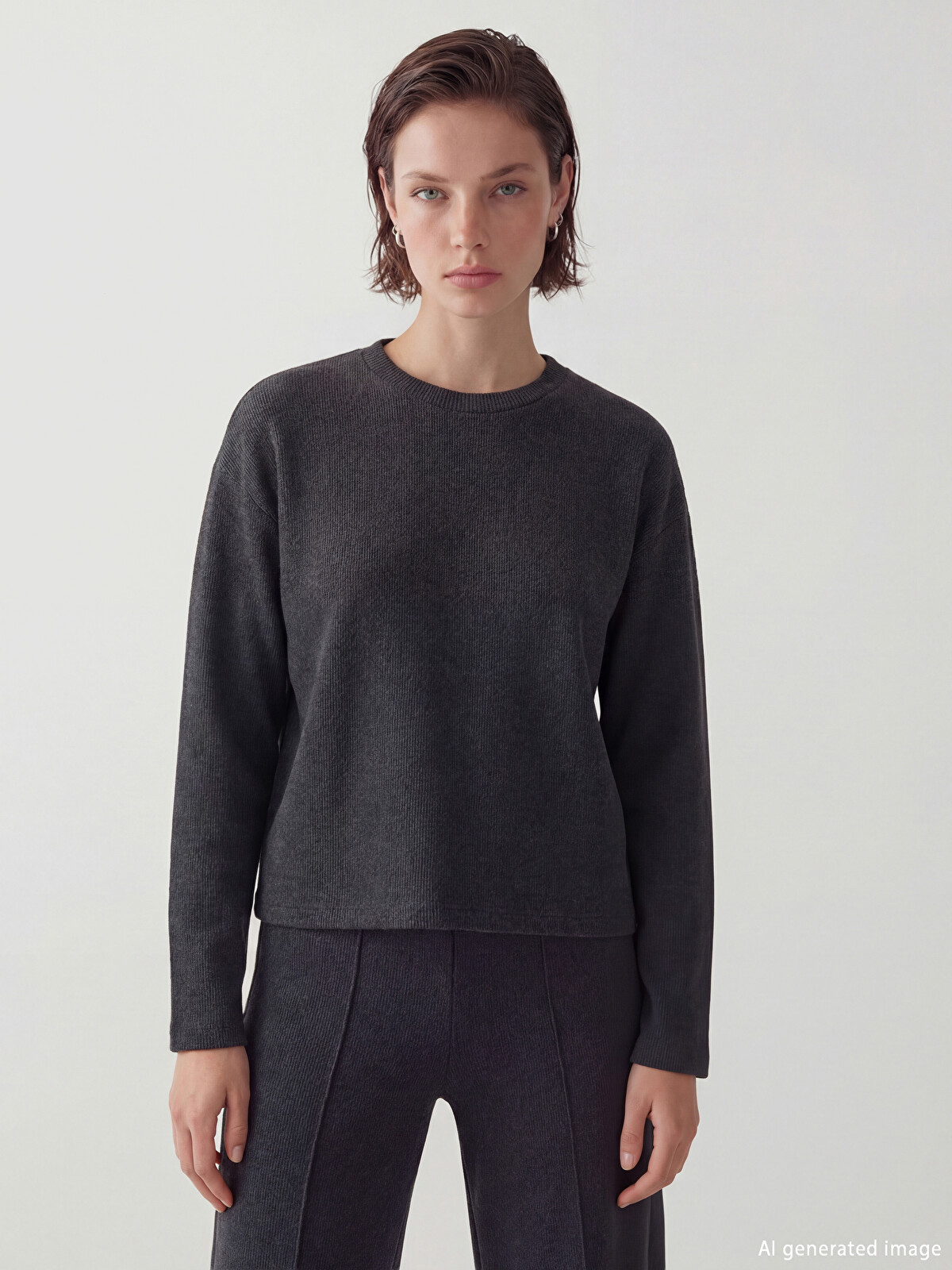 LCW Vision Antrasit Bisiklet Yaka Kadın Sweatshirt - S6KR97Z8-D3A