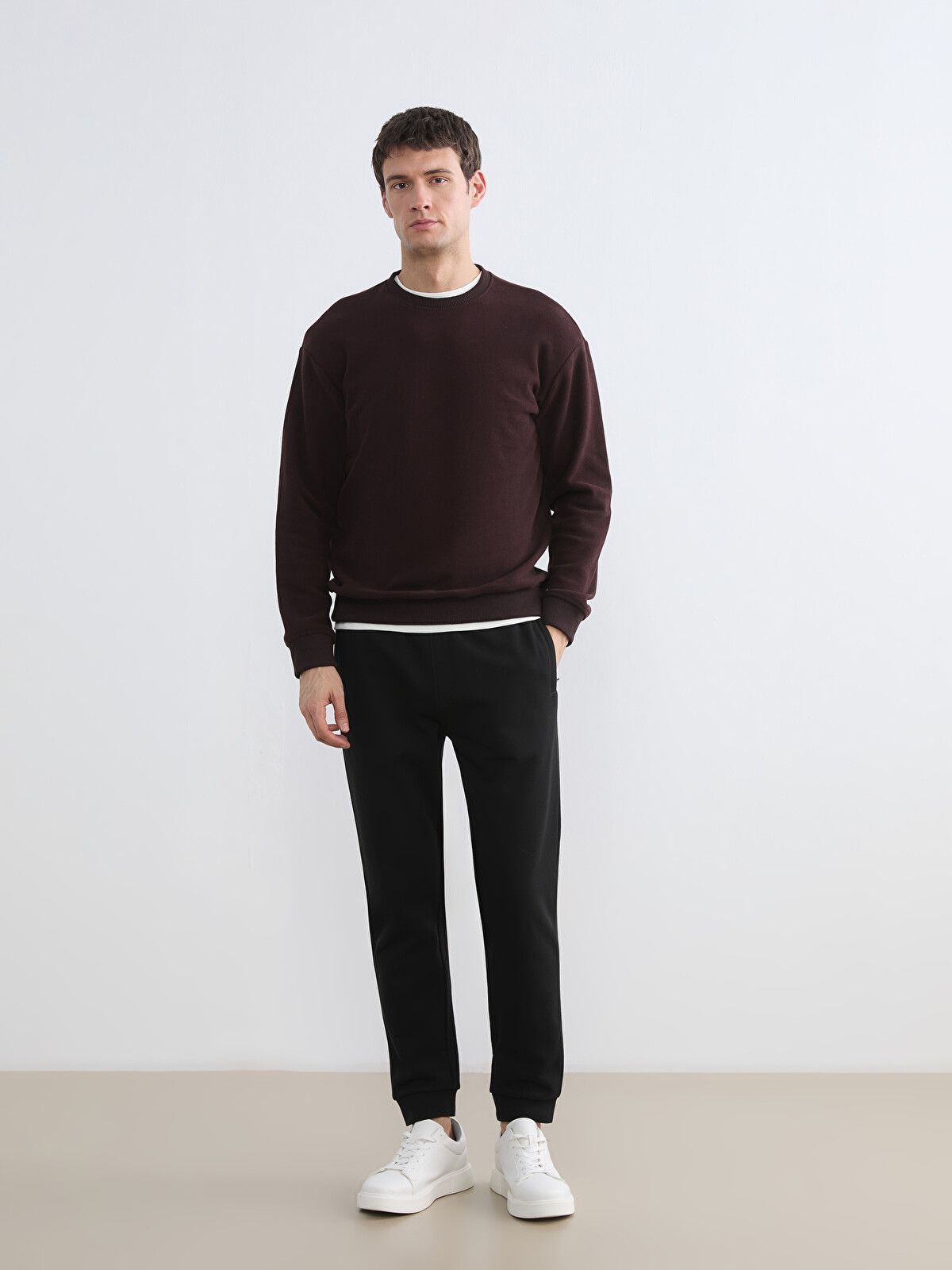 LCW Vision Men's Crew Neck Sweatshirt - S6KV03Z8-ZQP | LC Waikiki