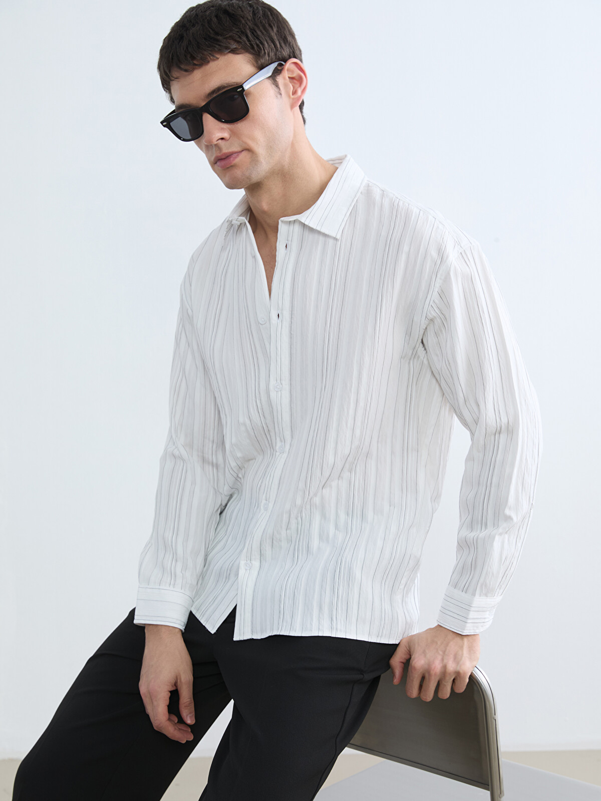 LCW Vision Beyaz Regular Fit Çizgili Poplin Erkek Gömlek